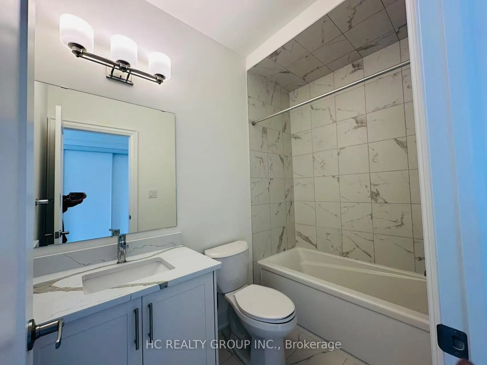 Photo 8 of 3303 Azam Way, Oakville, Glenorchy — HOMEH