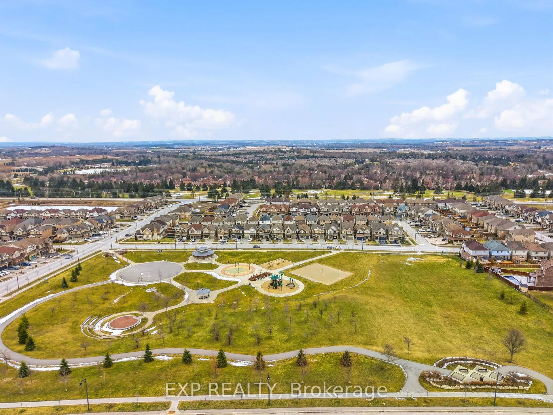 Photo 33 of 44 Willoughby Way, New Tecumseth, Alliston — HOMEH