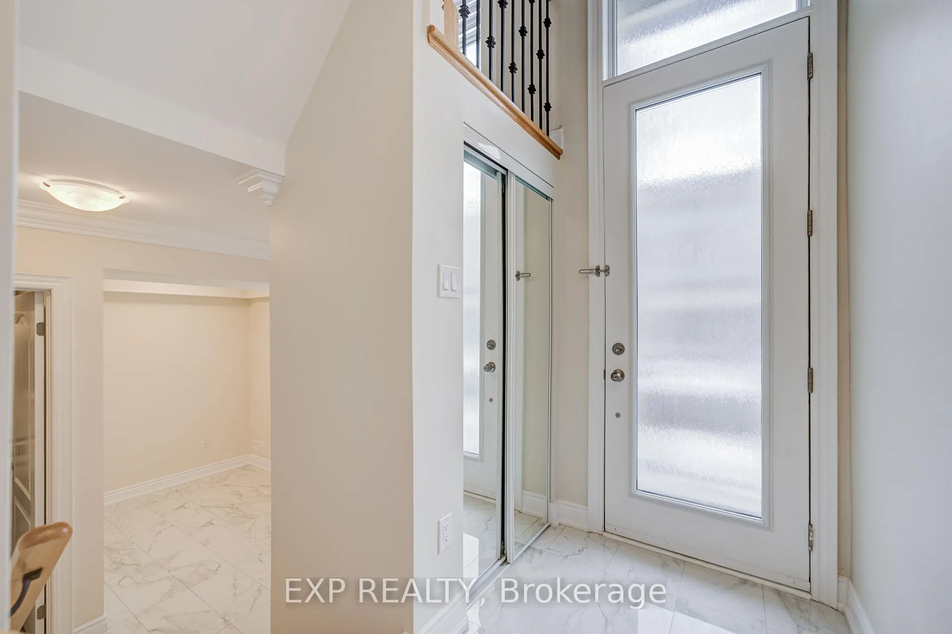 Photo 3 of 92 William Saville Street, Markham, Unionville — HOMEH