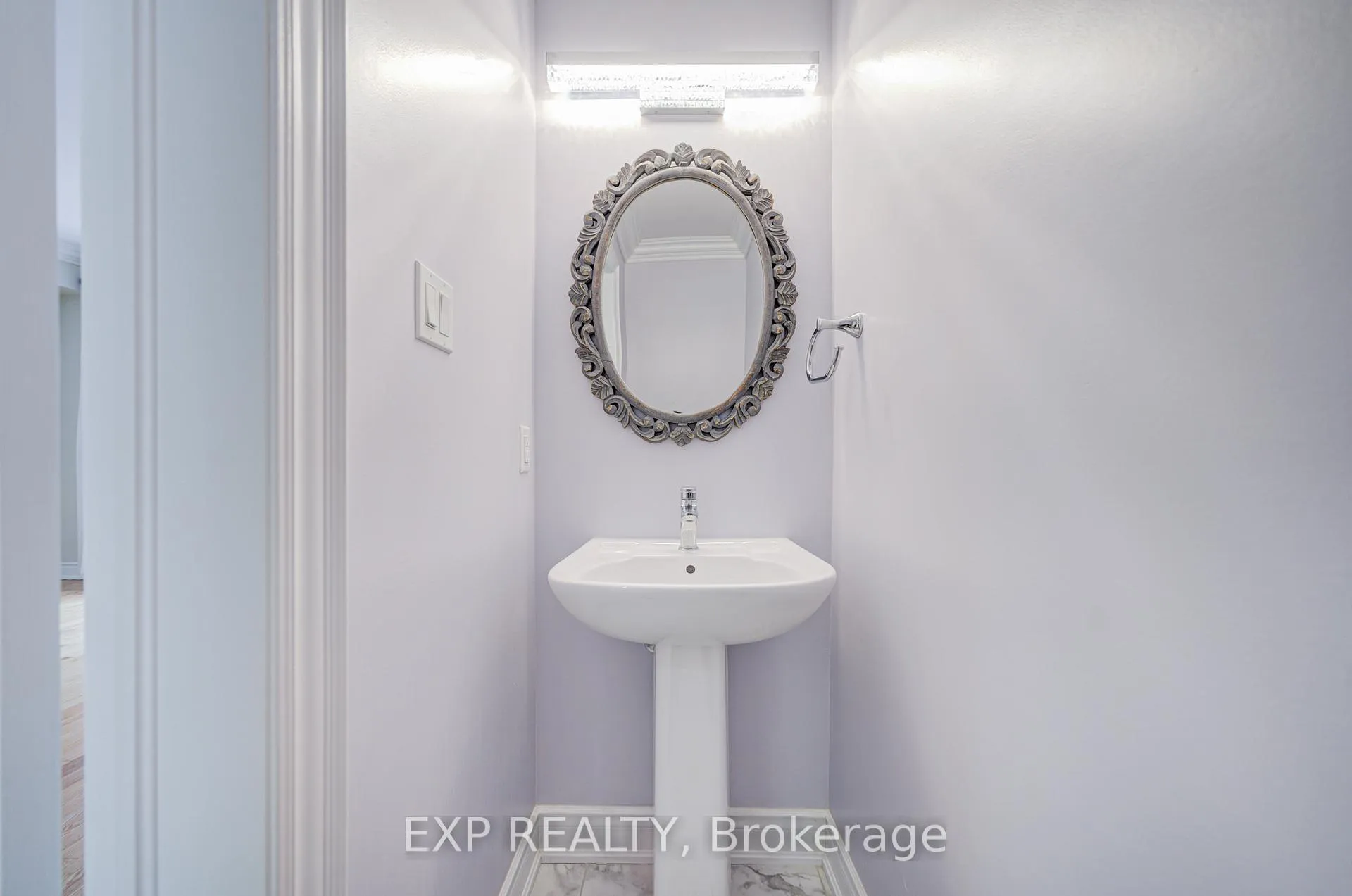 Photo 19 of 92 William Saville Street, Markham, Unionville — HOMEH