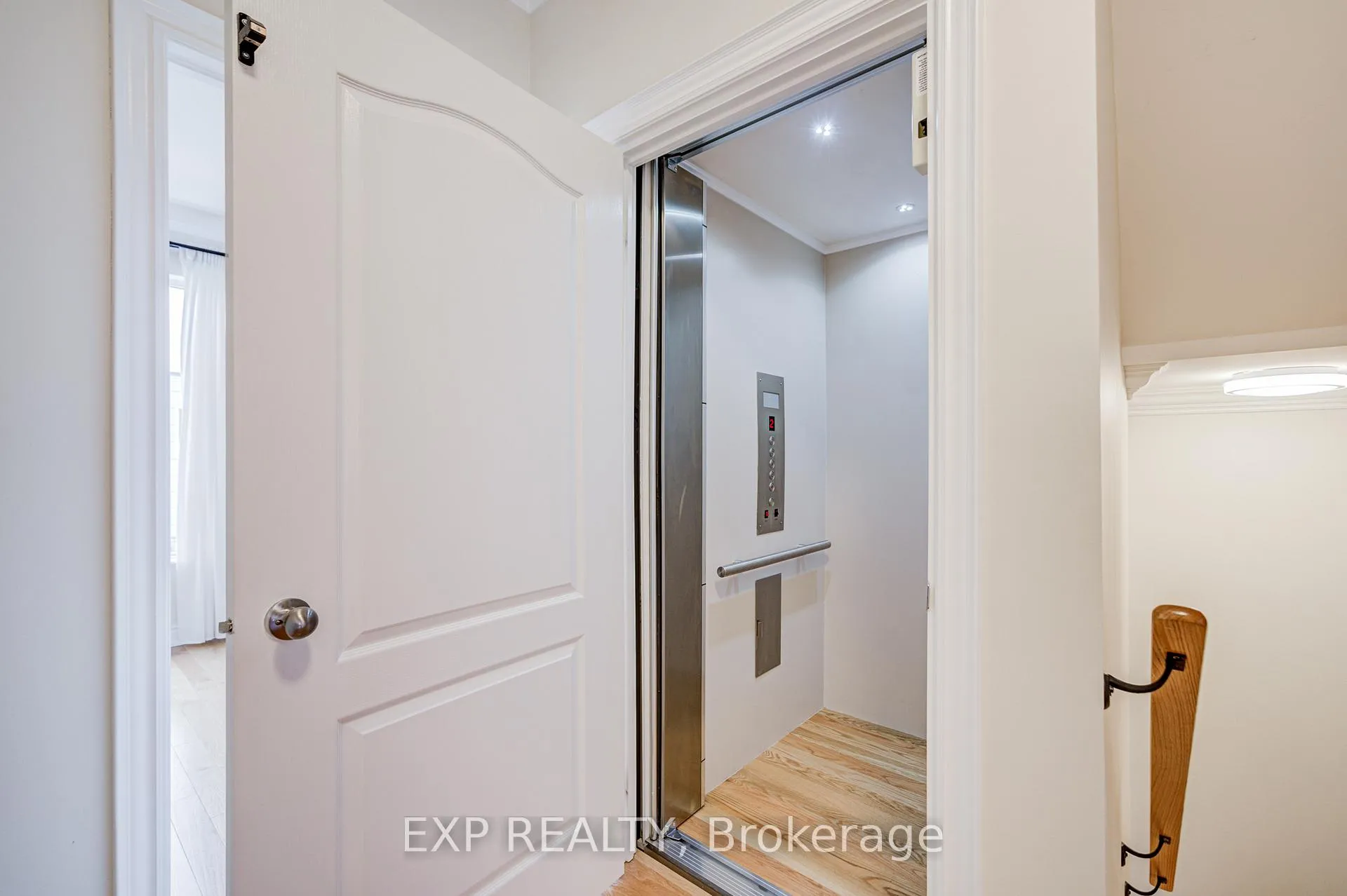 Photo 30 of 92 William Saville Street, Markham, Unionville — HOMEH