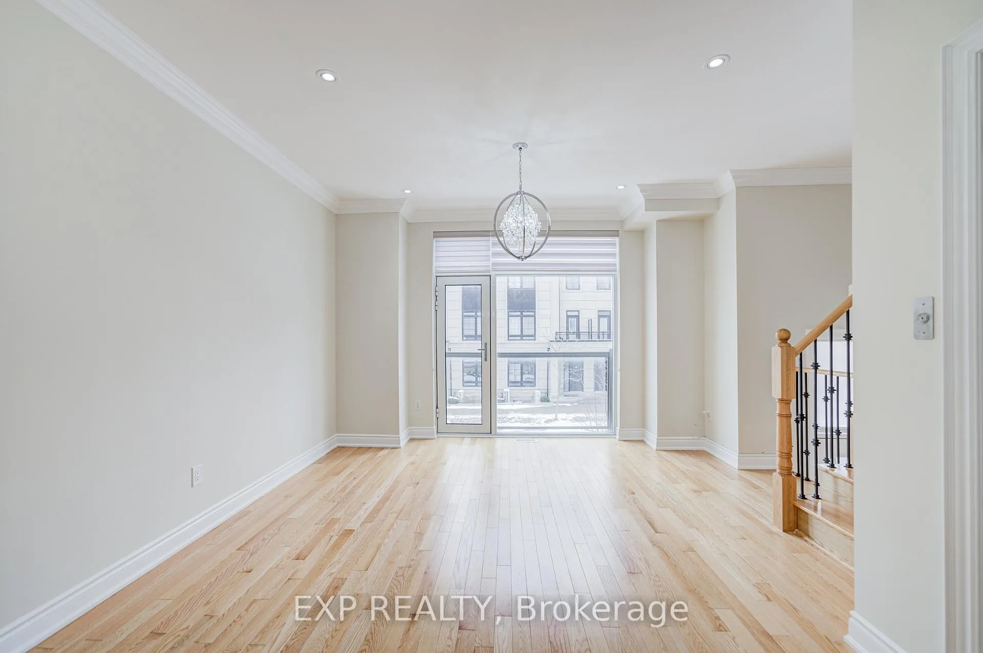 Photo 38 of 92 William Saville Street, Markham, Unionville — HOMEH