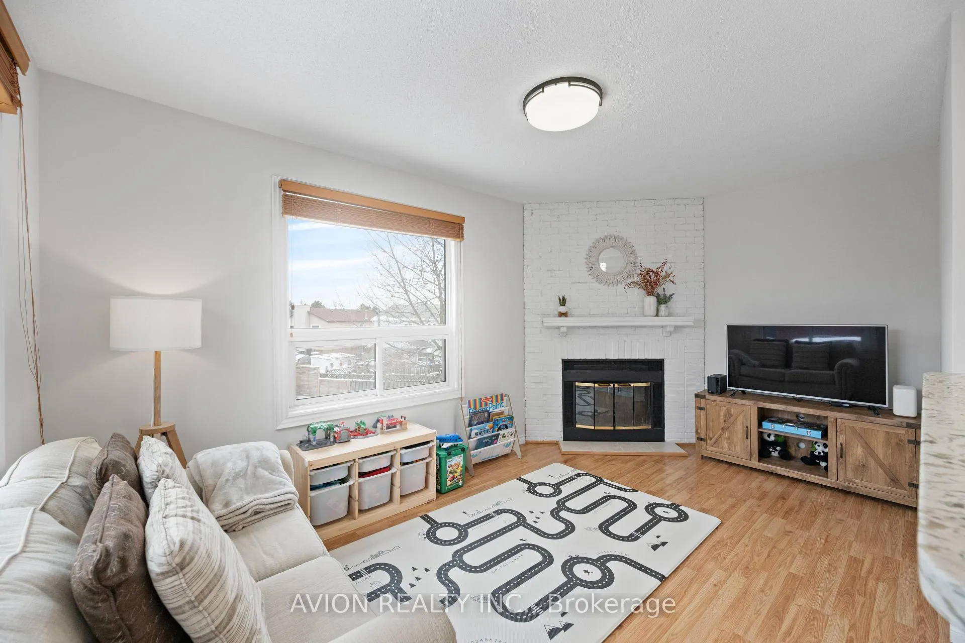 Photo 7 of 1608 Dellbrook Avenue, Pickering, Brock Ridge — HOMEH