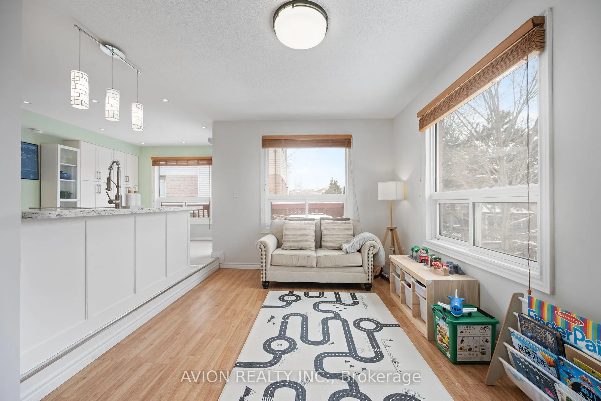 Photo 8 of 1608 Dellbrook Avenue, Pickering, Brock Ridge — HOMEH