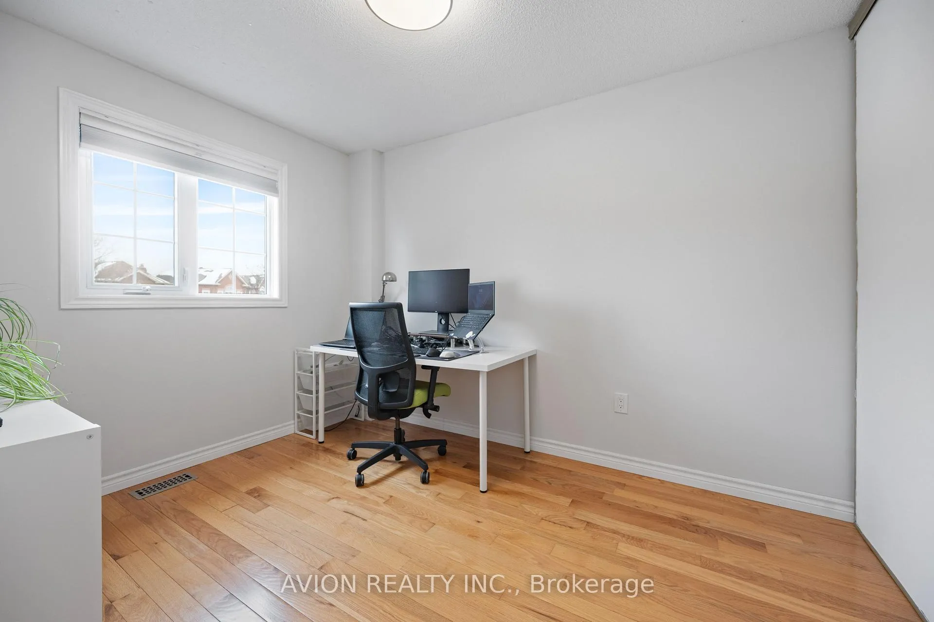Photo 11 of 1608 Dellbrook Avenue, Pickering, Brock Ridge — HOMEH