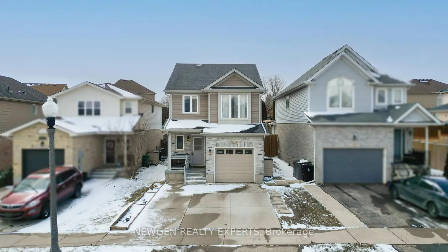 Photo 1 of 1465 Old Zeller Drive, Kitchener, Grand River South — HOMEH