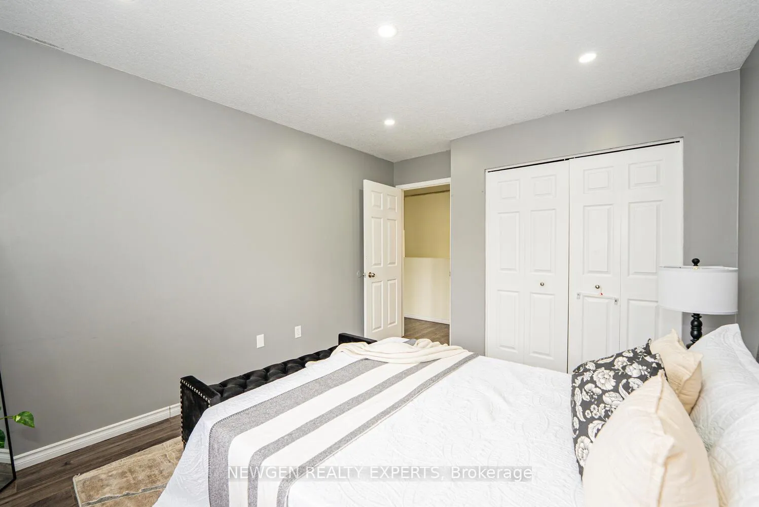 Photo 34 of 1465 Old Zeller Drive, Kitchener, Grand River South — HOMEH