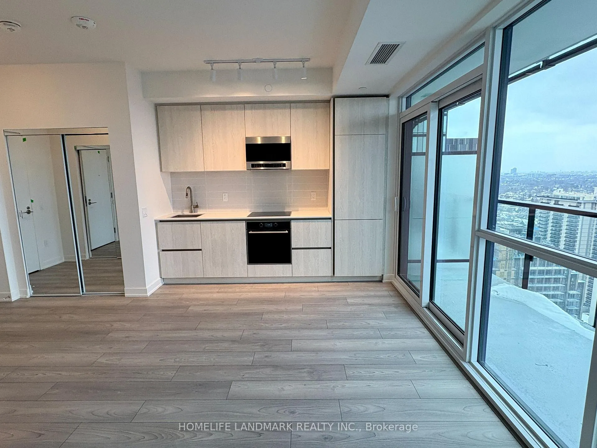 Photo 8 of Unit 3008, 110 Broadway Avenue, Toronto, Mount Pleasant West — HOMEH