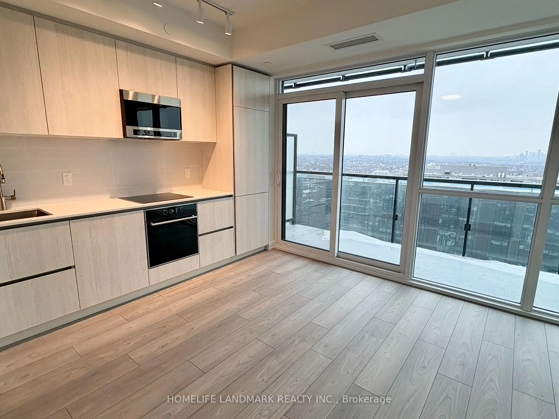 Photo 10 of Unit 3008, 110 Broadway Avenue, Toronto, Mount Pleasant West — HOMEH
