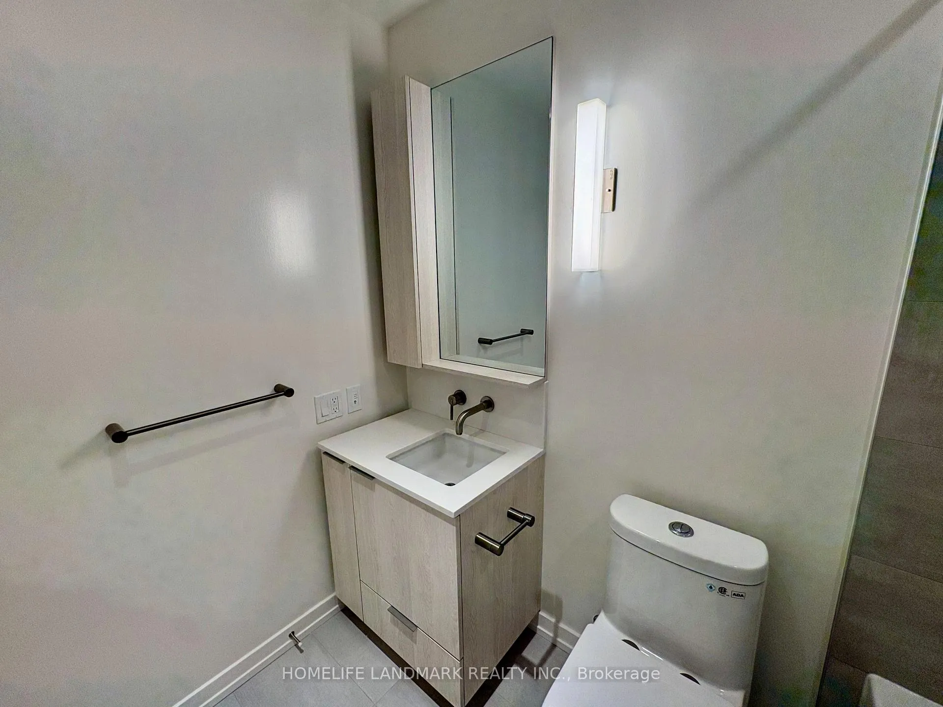 Photo 15 of Unit 3008, 110 Broadway Avenue, Toronto, Mount Pleasant West — HOMEH