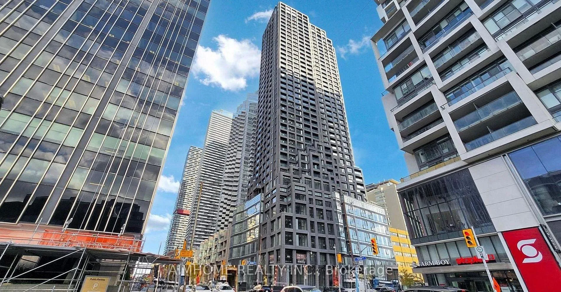 Front of Unit 3406, 20 Soudan Avenue