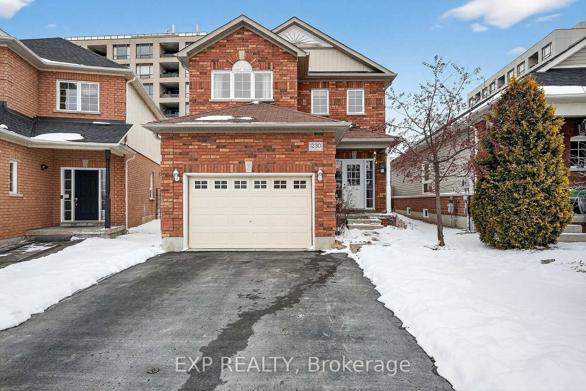 Photo 1 of 1230 Macinally Court, Oshawa, Pinecrest — HOMEH