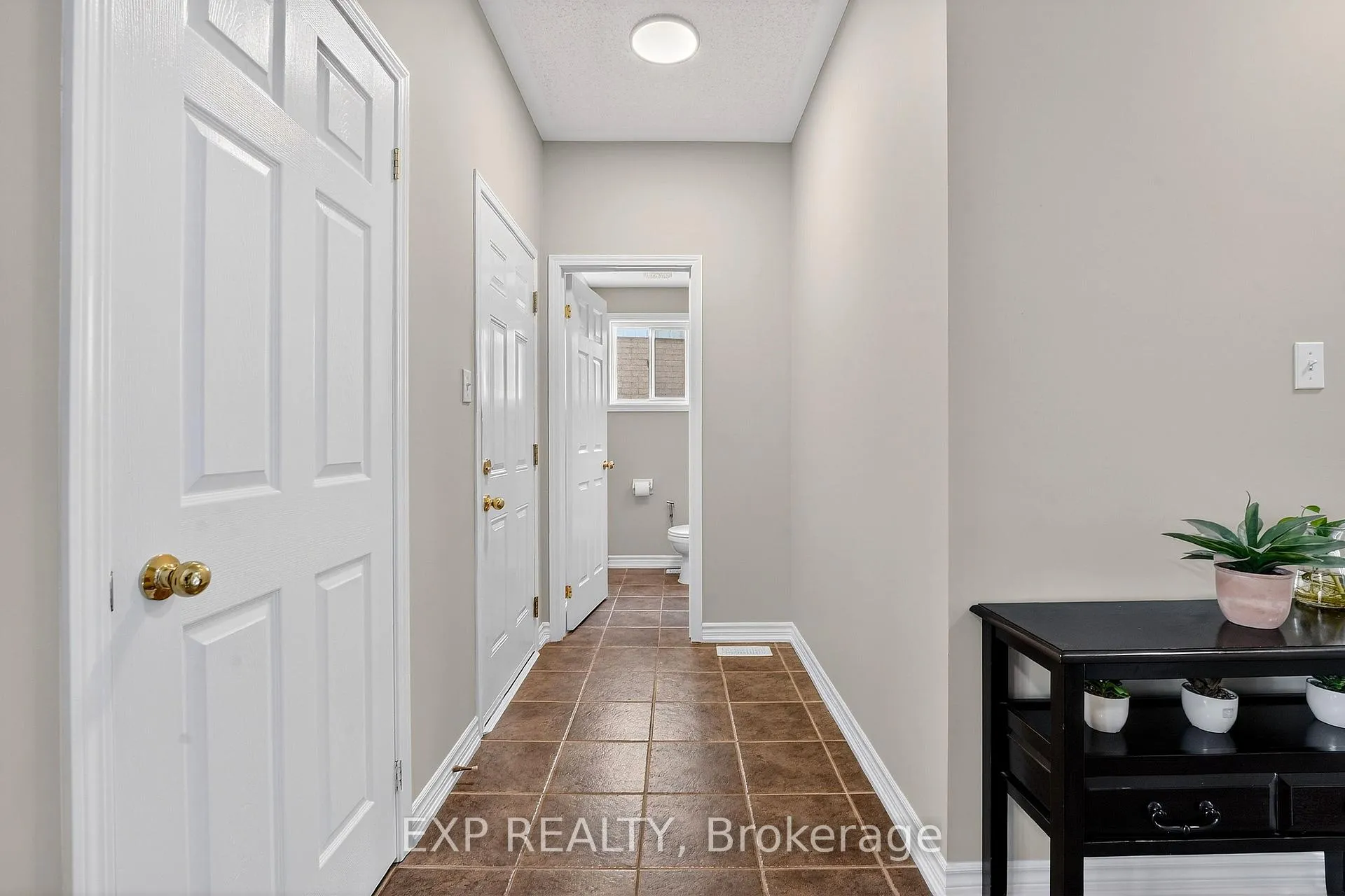 Photo 8 of 1230 Macinally Court, Oshawa, Pinecrest — HOMEH