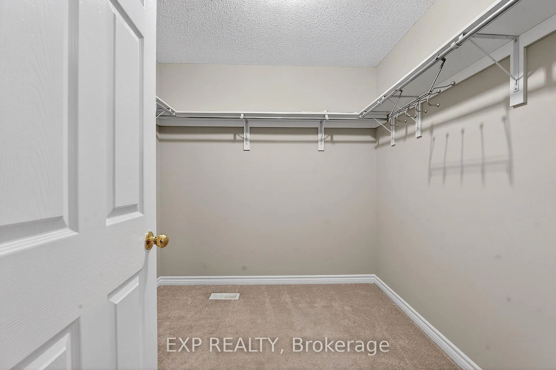 Photo 22 of 1230 Macinally Court, Oshawa, Pinecrest — HOMEH