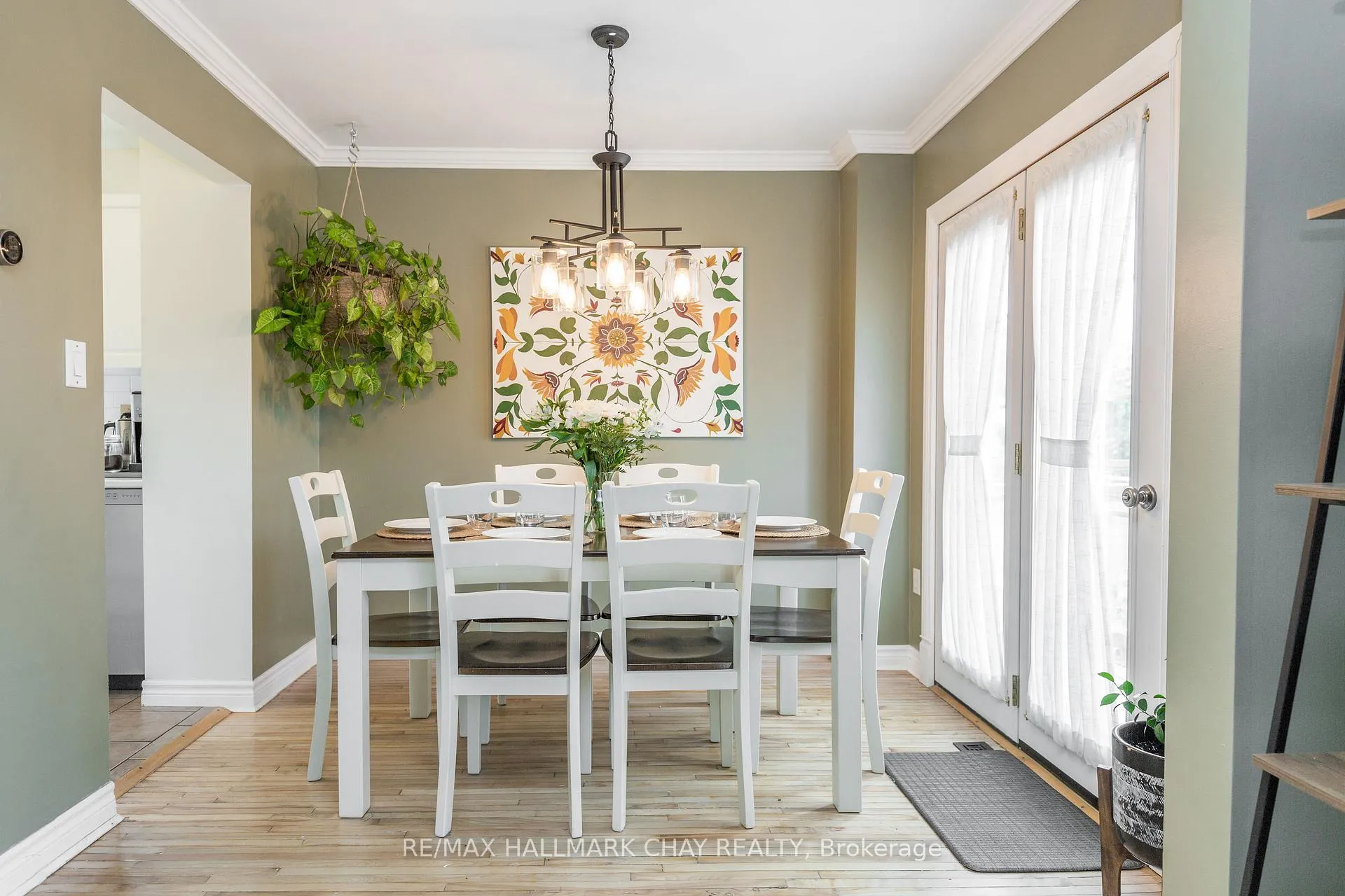 Photo 14 of 18 Gosney Crescent, Barrie, Painswick North — HOMEH