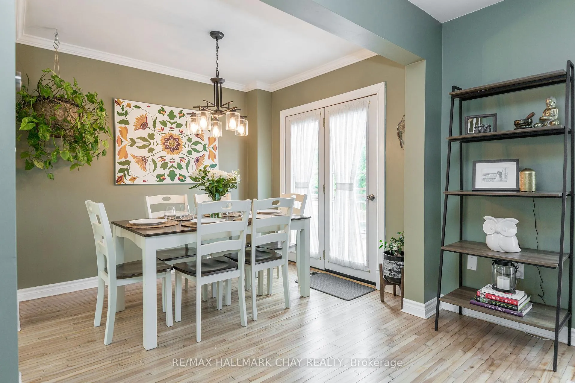 Photo 15 of 18 Gosney Crescent, Barrie, Painswick North — HOMEH