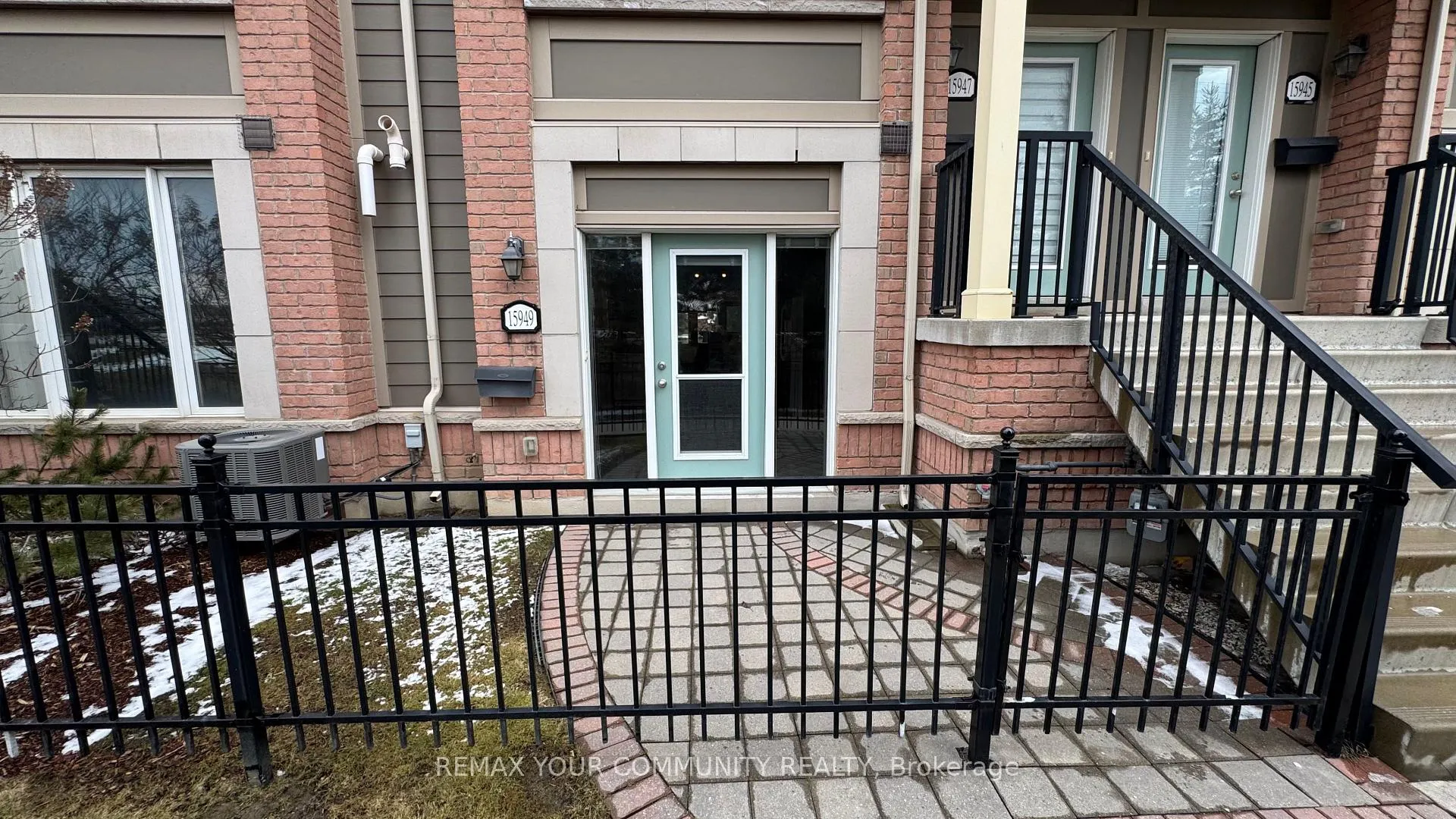 Photo 2 of 15949 Bayview Avenue, Aurora, Bayview Northeast — HOMEH