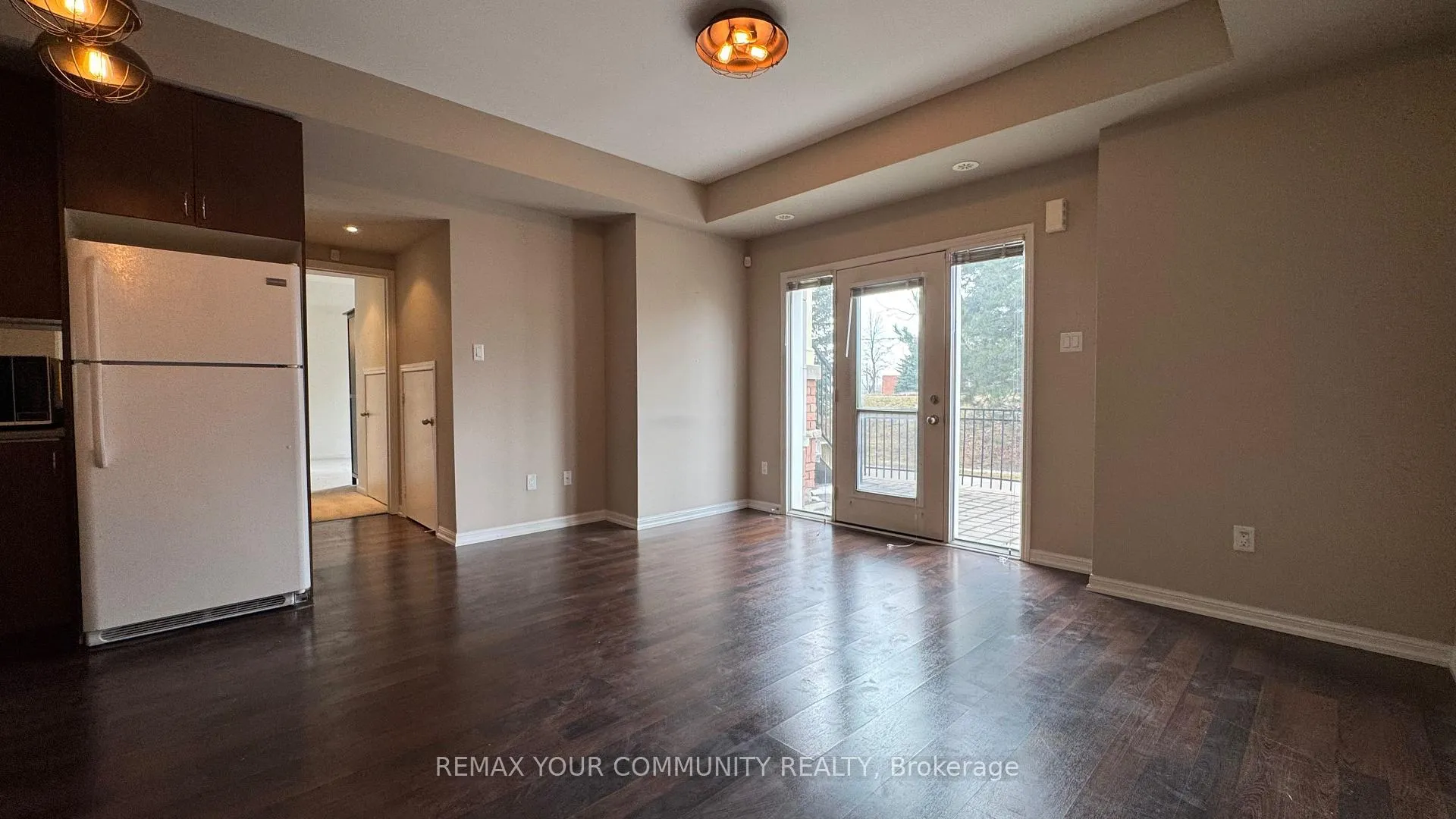 Photo 4 of 15949 Bayview Avenue, Aurora, Bayview Northeast — HOMEH