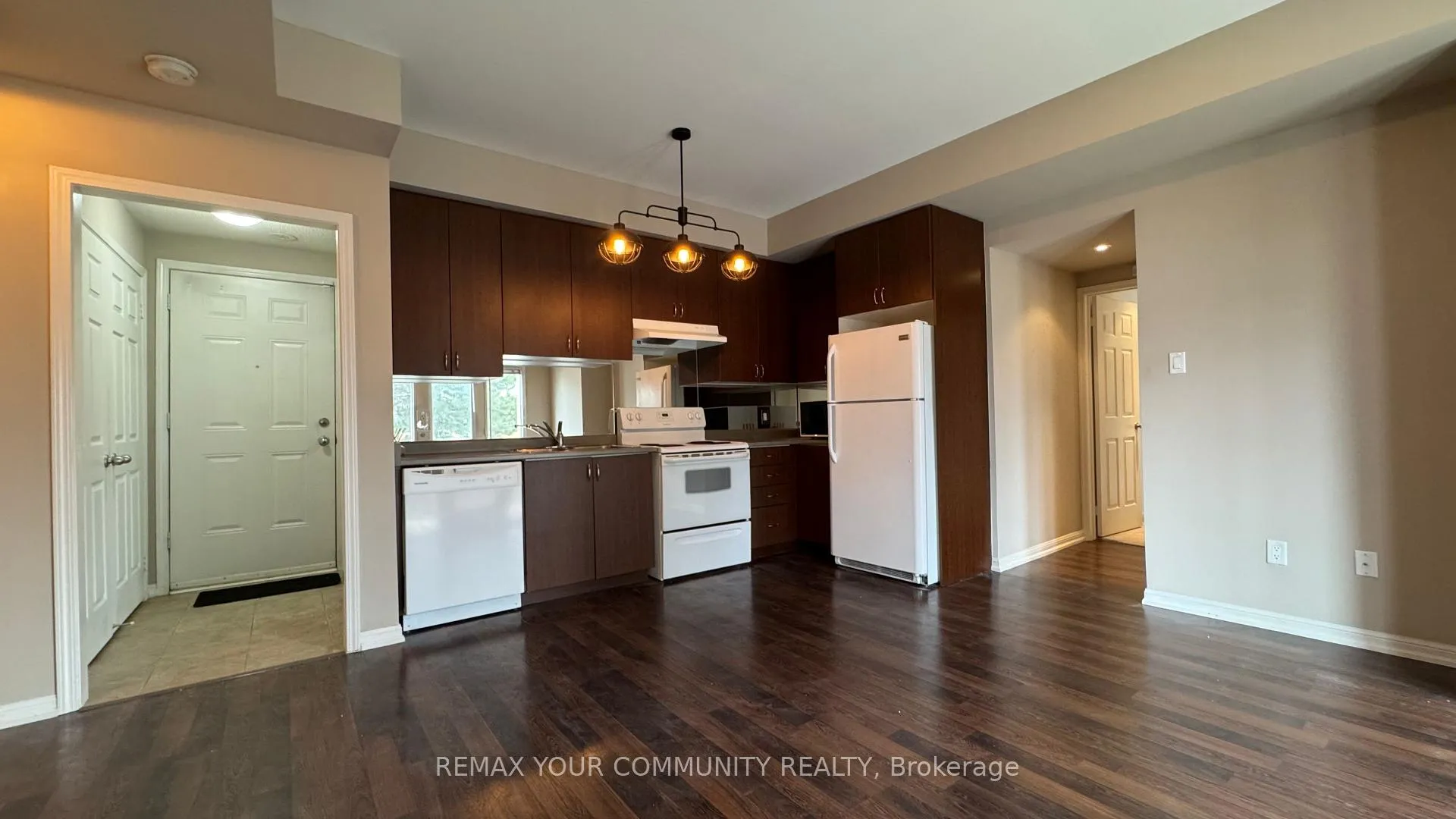 Photo 8 of 15949 Bayview Avenue, Aurora, Bayview Northeast — HOMEH