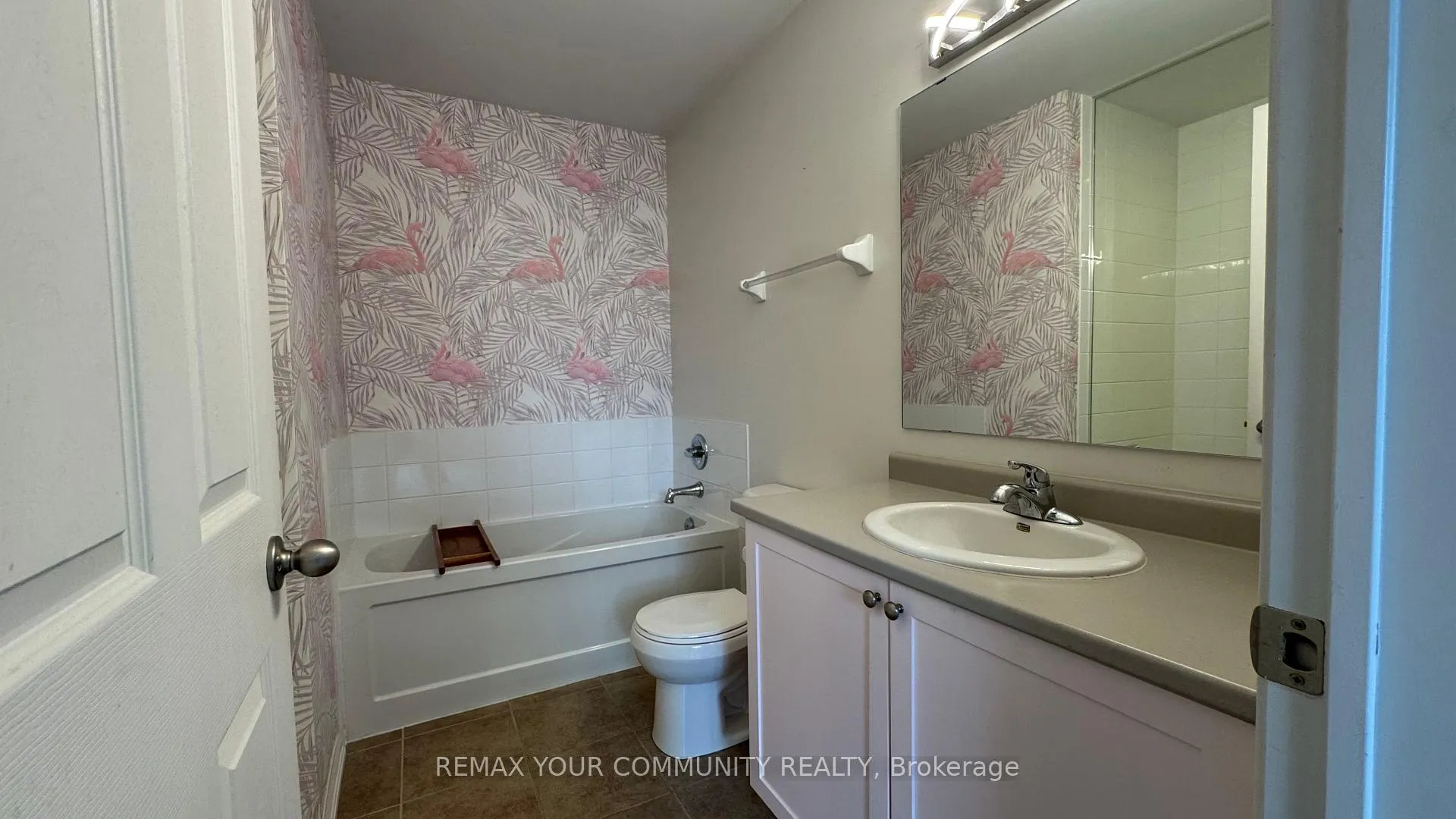 Photo 13 of 15949 Bayview Avenue, Aurora, Bayview Northeast — HOMEH