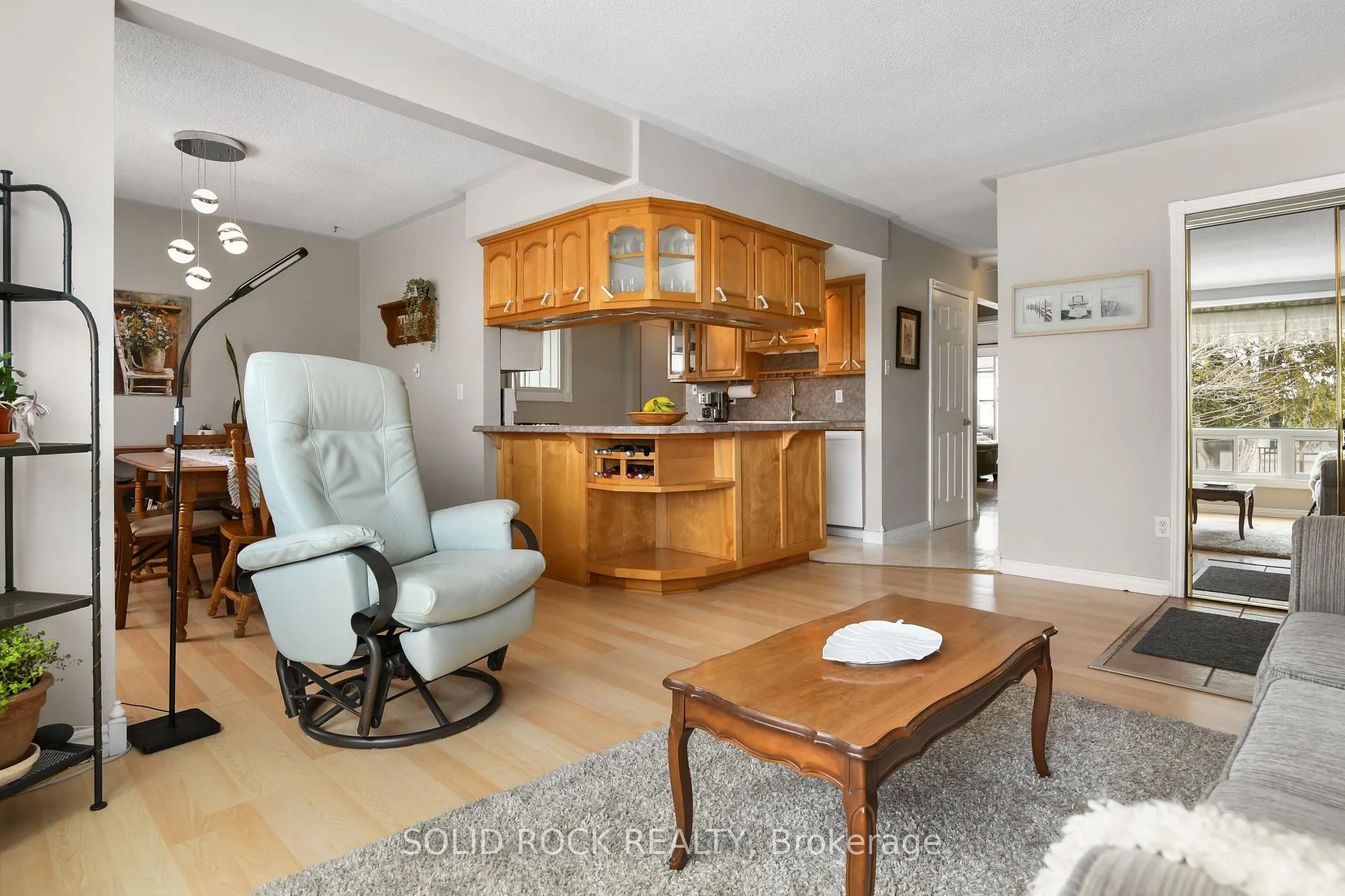 Photo 8 of 127 Edward Street S, Arnprior — HOMEH