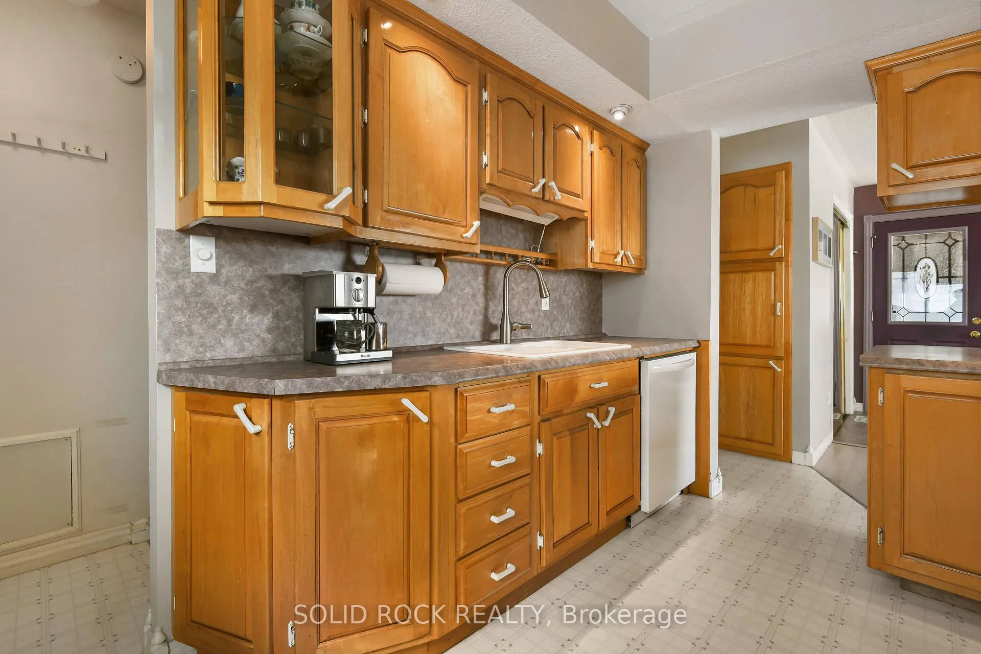 Photo 14 of 127 Edward Street S, Arnprior — HOMEH