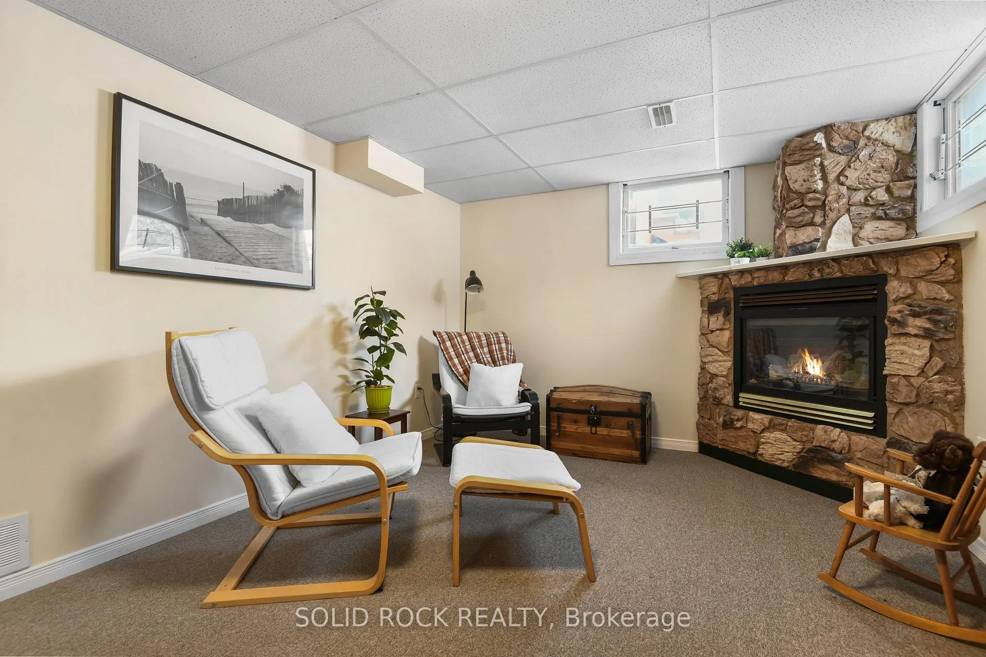 Photo 24 of 127 Edward Street S, Arnprior — HOMEH