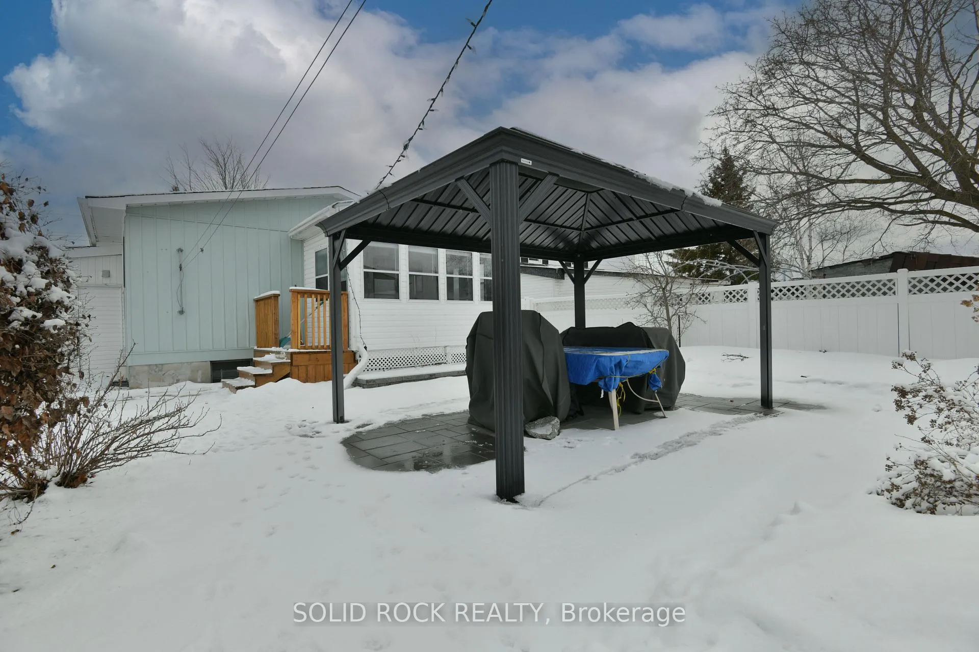 Photo 32 of 127 Edward Street S, Arnprior — HOMEH