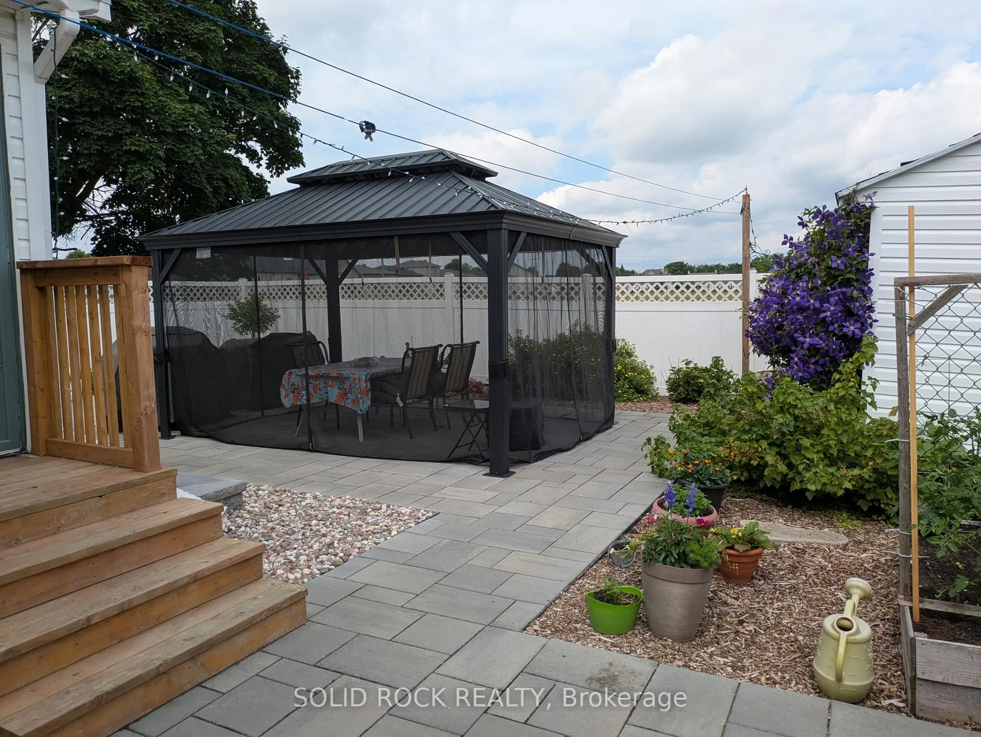 Photo 33 of 127 Edward Street S, Arnprior — HOMEH