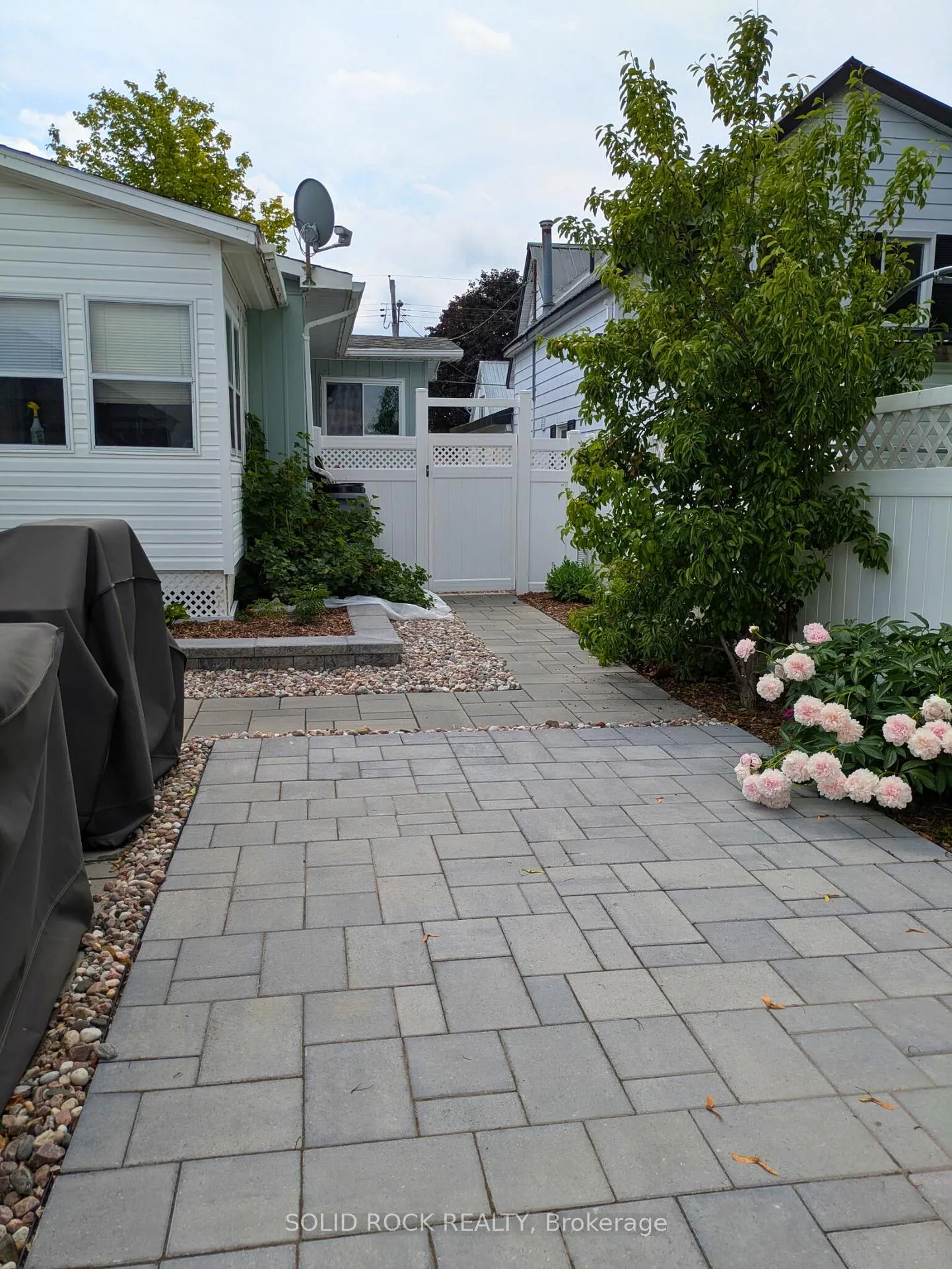 Photo 34 of 127 Edward Street S, Arnprior — HOMEH