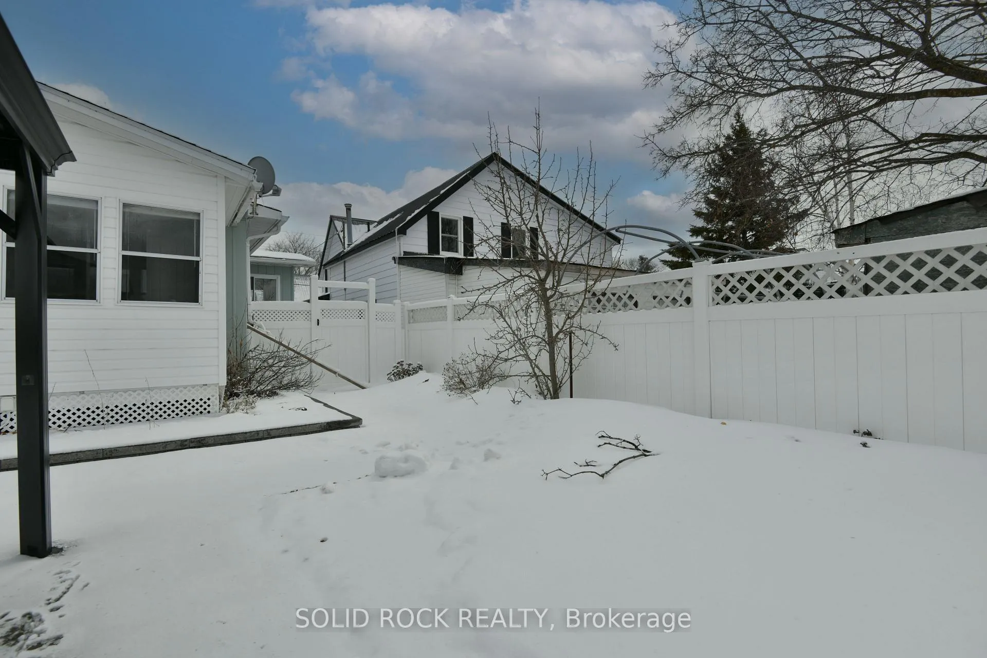Photo 35 of 127 Edward Street S, Arnprior — HOMEH