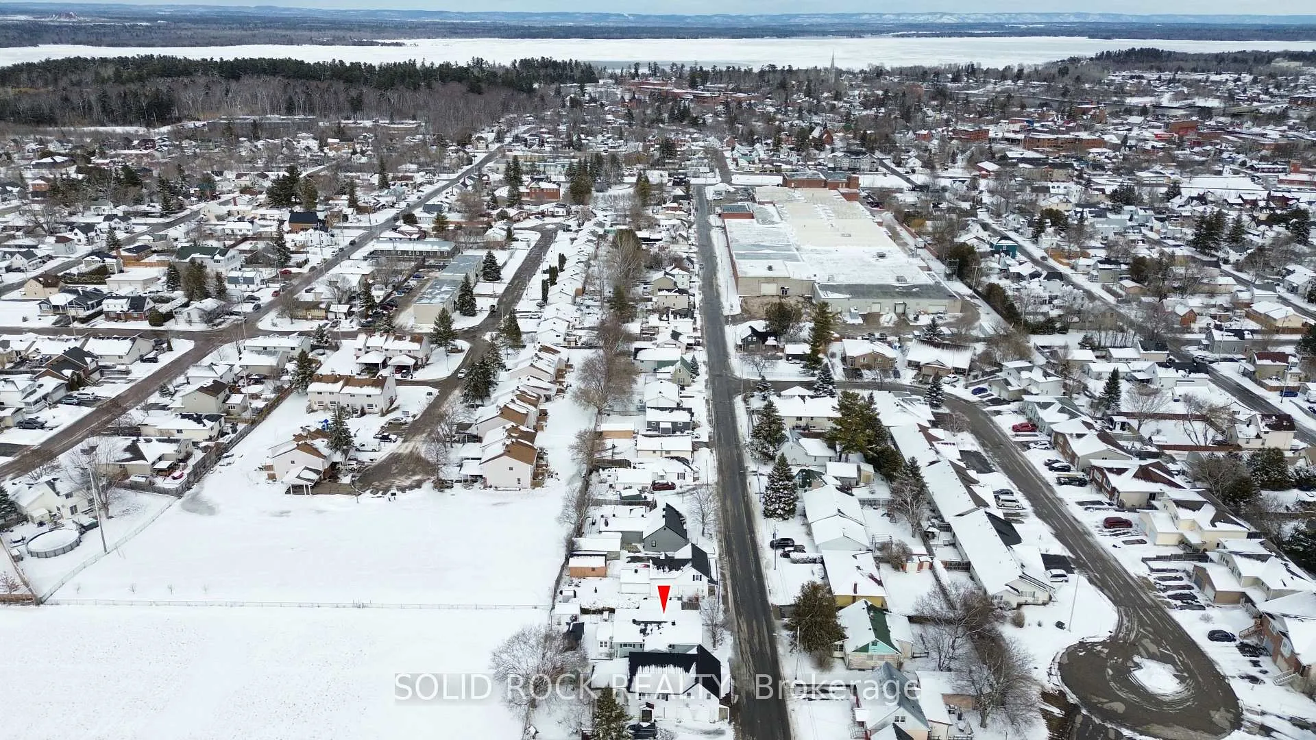Photo 40 of 127 Edward Street S, Arnprior — HOMEH