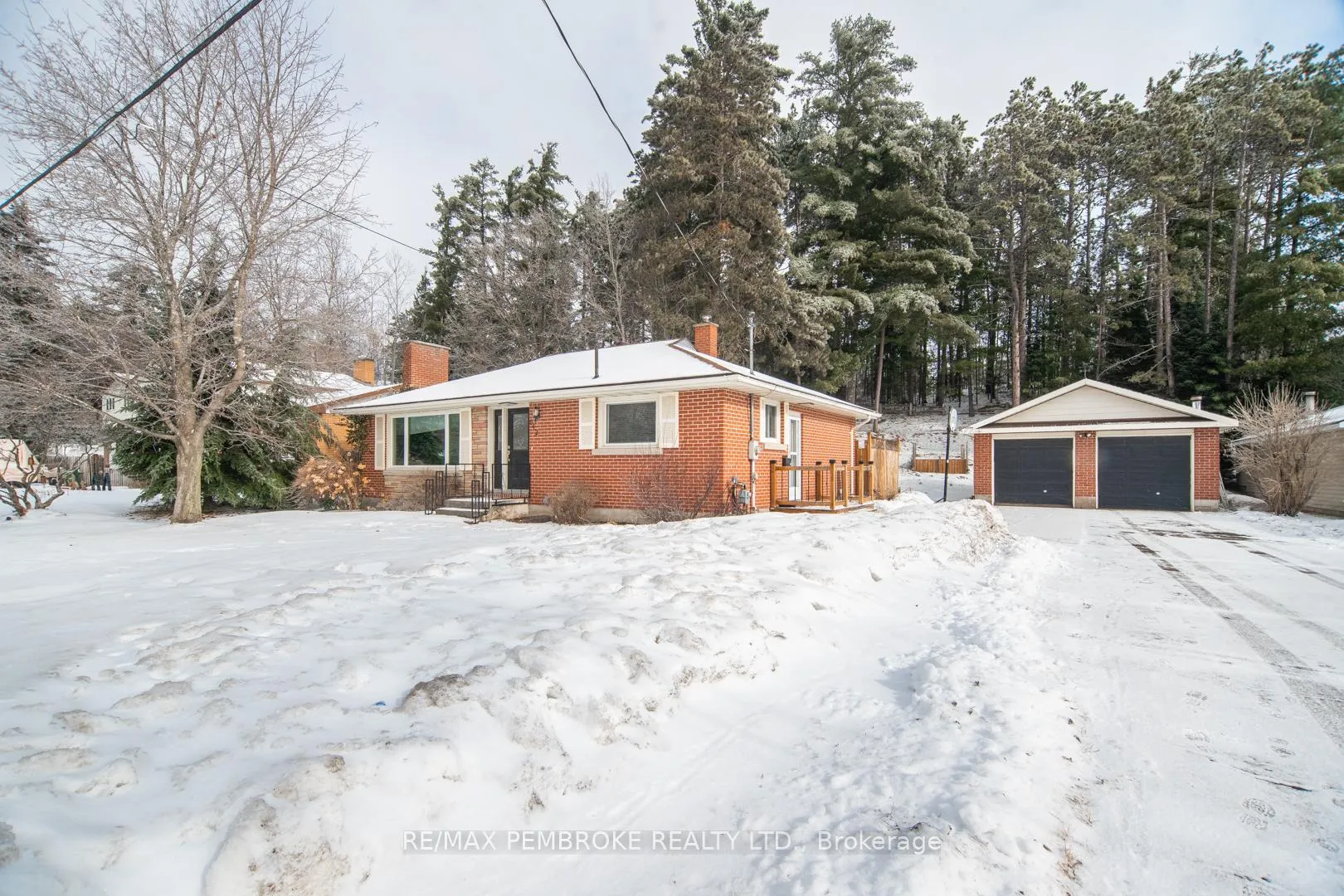 Photo 1 of 642 Birch Street, Petawawa — HOMEH