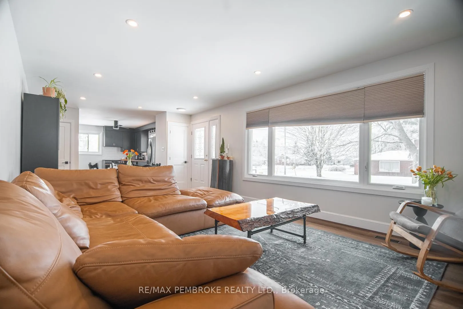 Photo 7 of 642 Birch Street, Petawawa — HOMEH