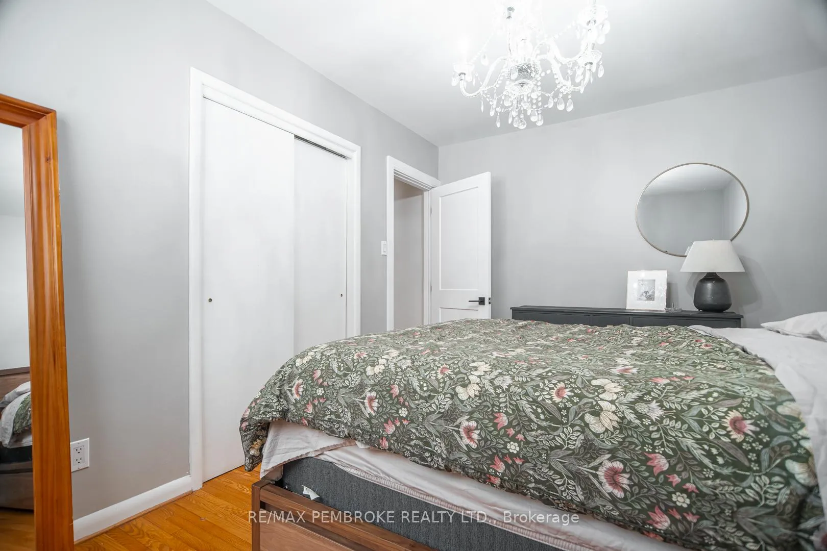 Photo 10 of 642 Birch Street, Petawawa — HOMEH