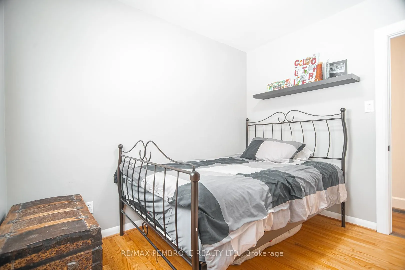 Photo 11 of 642 Birch Street, Petawawa — HOMEH