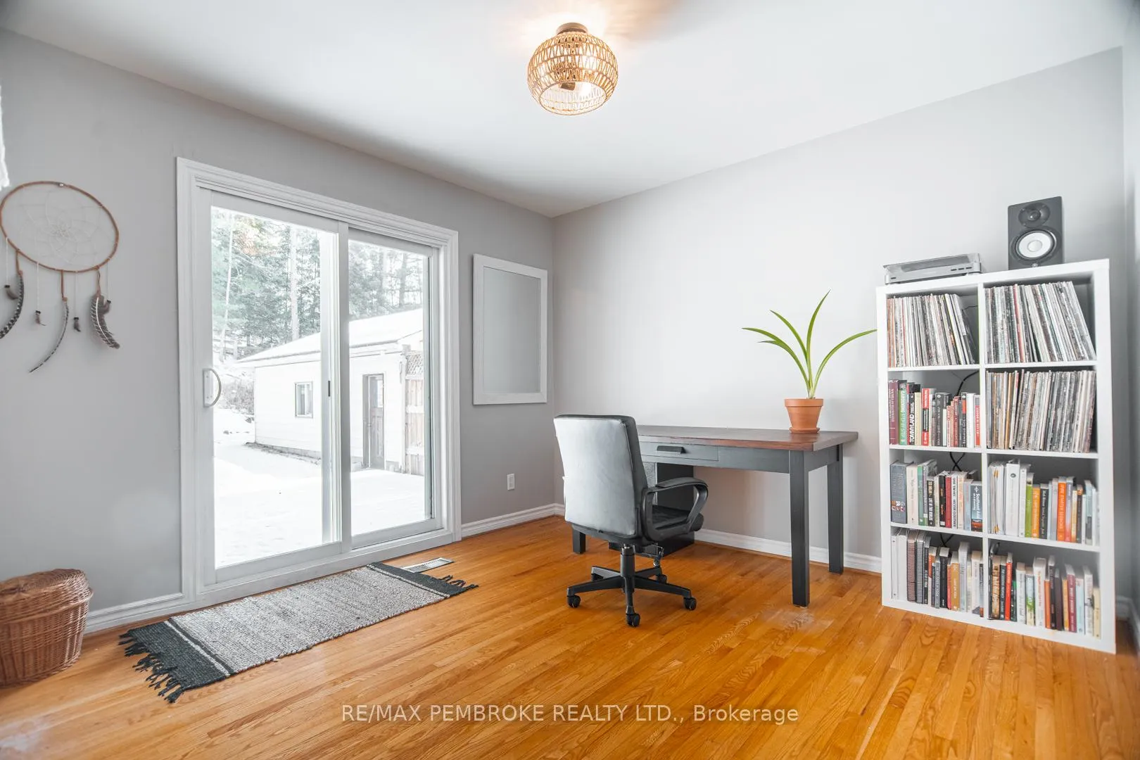 Photo 13 of 642 Birch Street, Petawawa — HOMEH