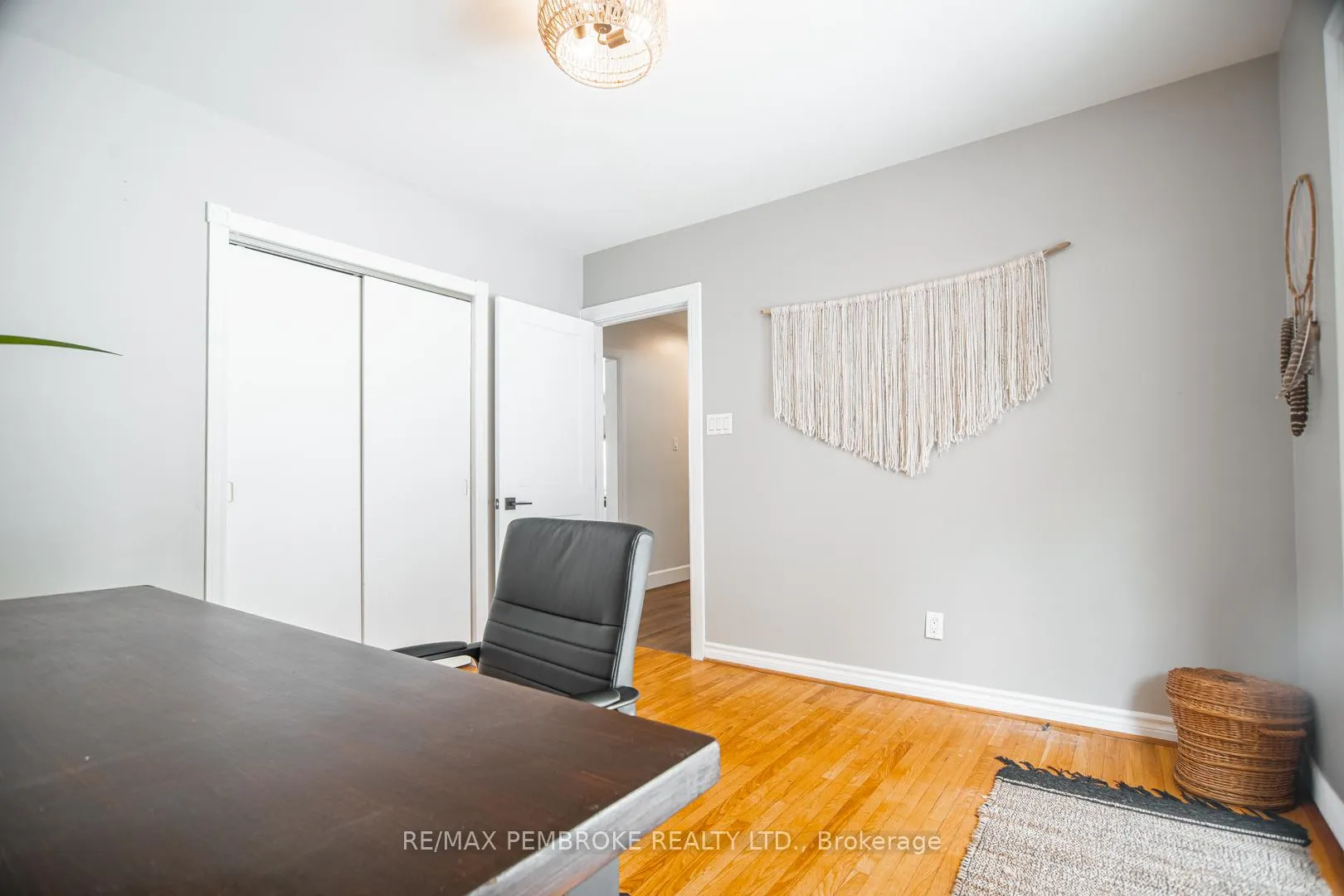 Photo 14 of 642 Birch Street, Petawawa — HOMEH