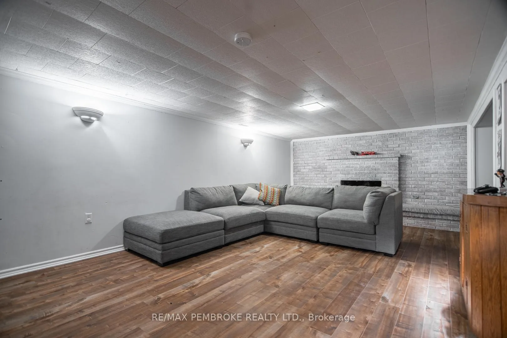 Photo 18 of 642 Birch Street, Petawawa — HOMEH