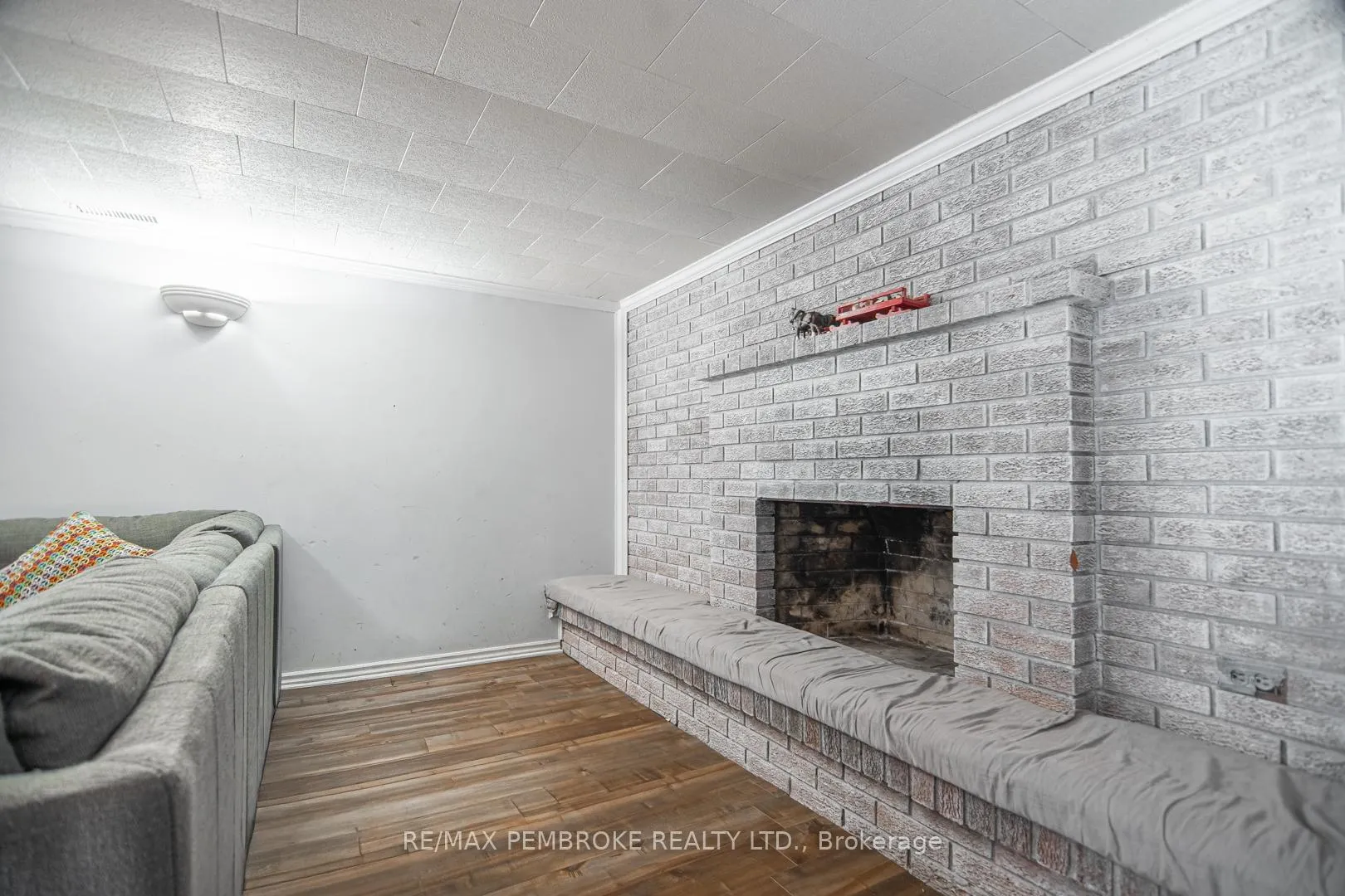 Photo 19 of 642 Birch Street, Petawawa — HOMEH