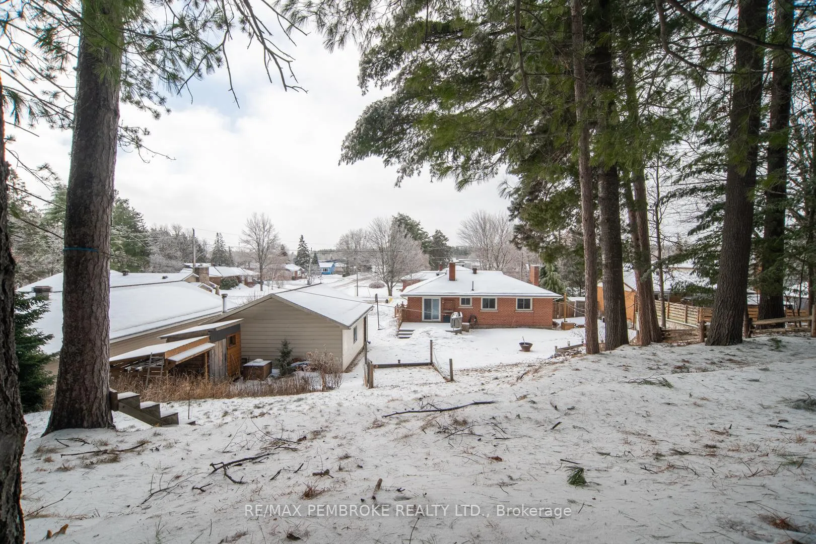 Photo 31 of 642 Birch Street, Petawawa — HOMEH