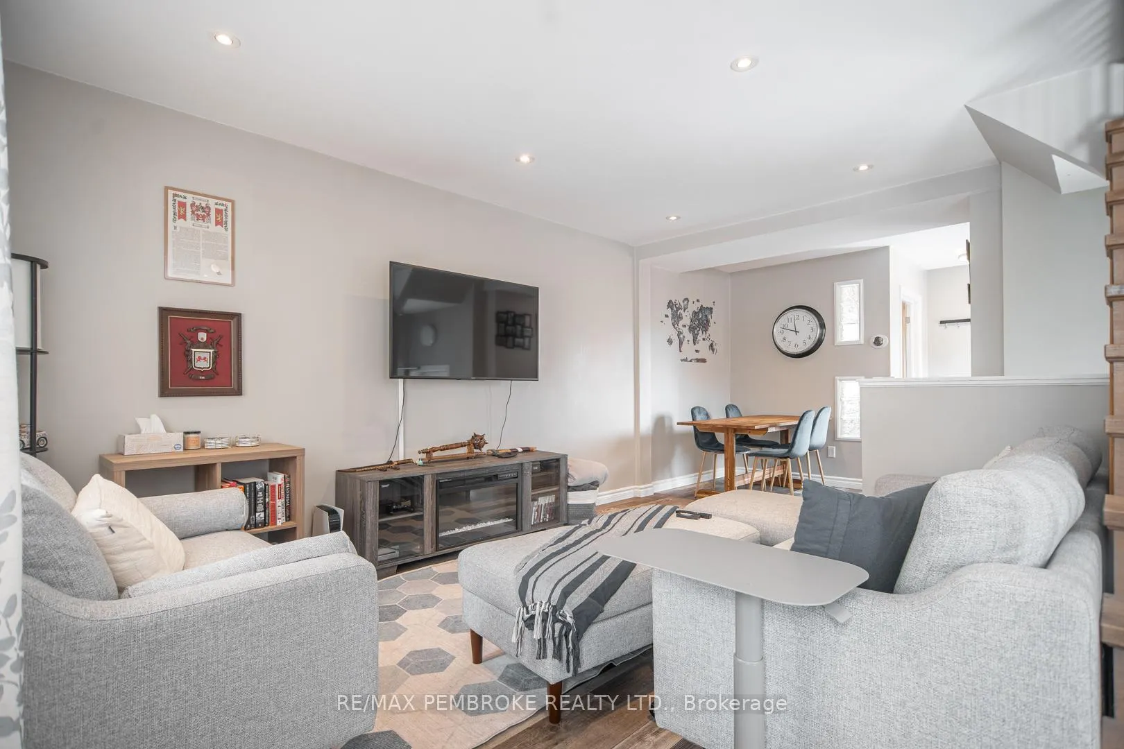 Photo 7 of 332 Third Avenue, Pembroke — HOMEH