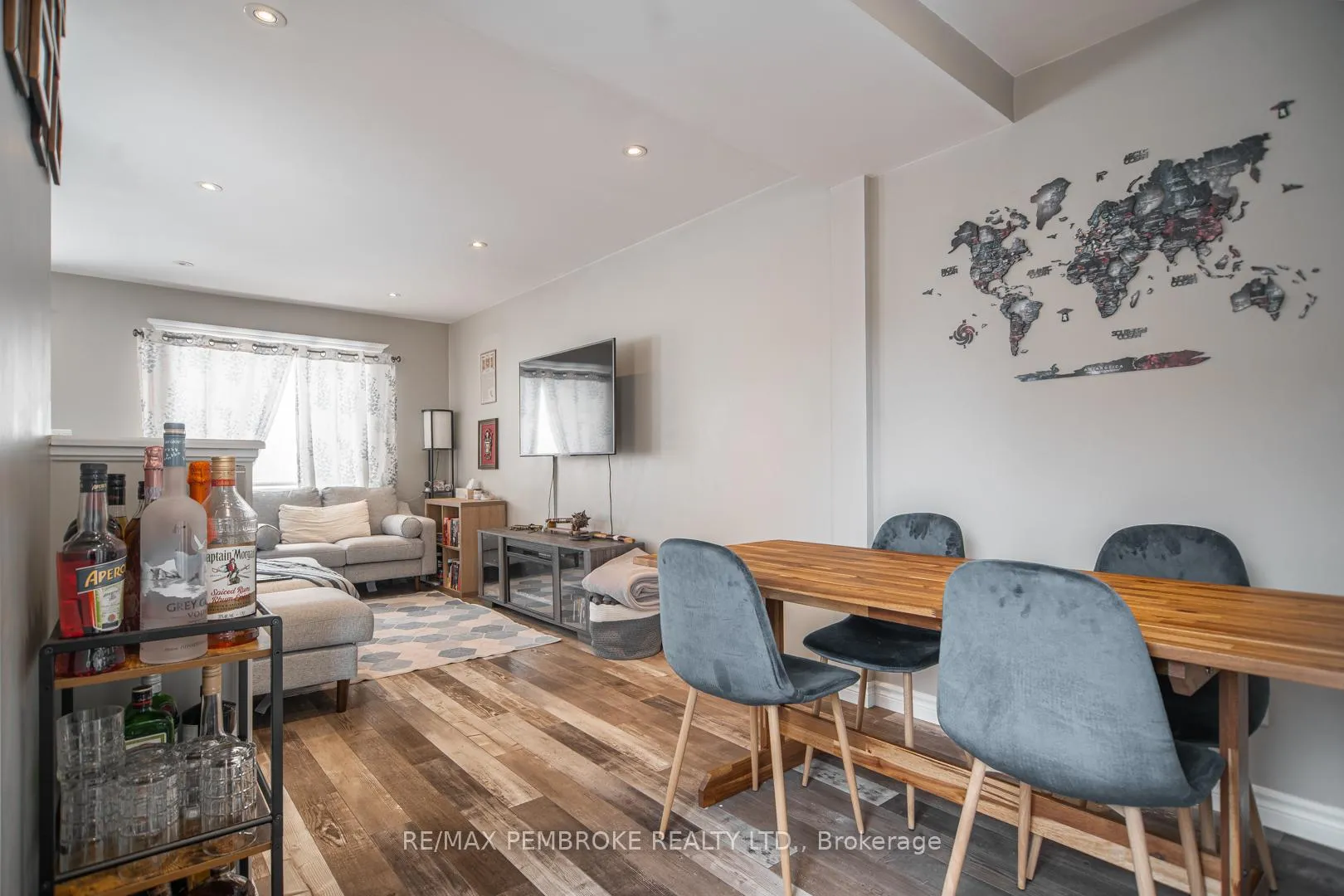Photo 9 of 332 Third Avenue, Pembroke — HOMEH