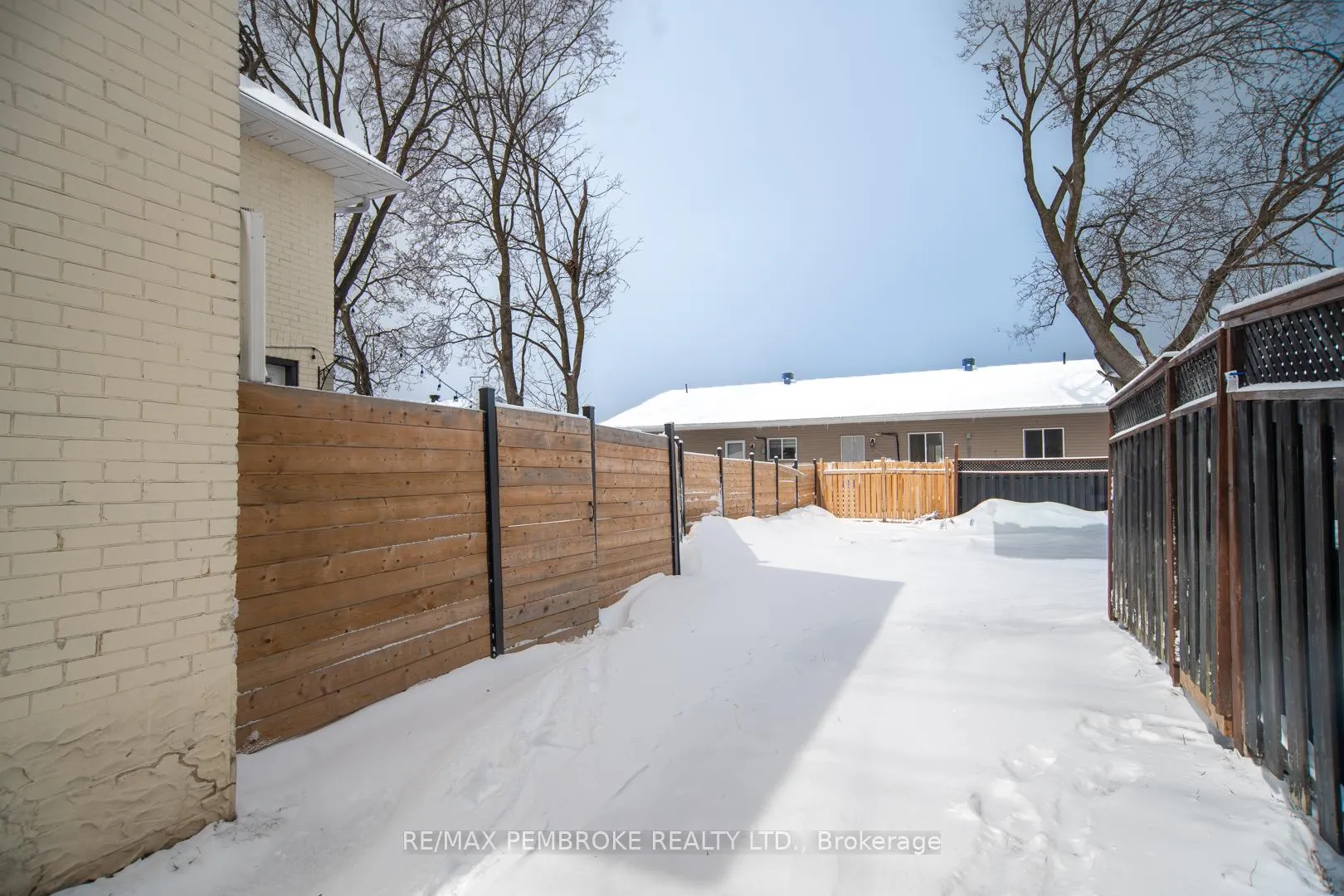 Photo 20 of 332 Third Avenue, Pembroke — HOMEH