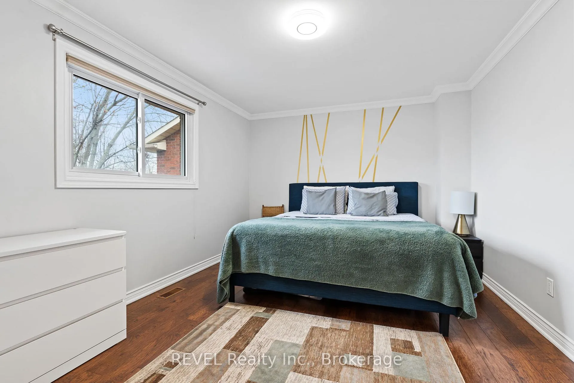 Photo 12 of 57 Tomahawk Drive, Grimsby, Grimsby East — HOMEH