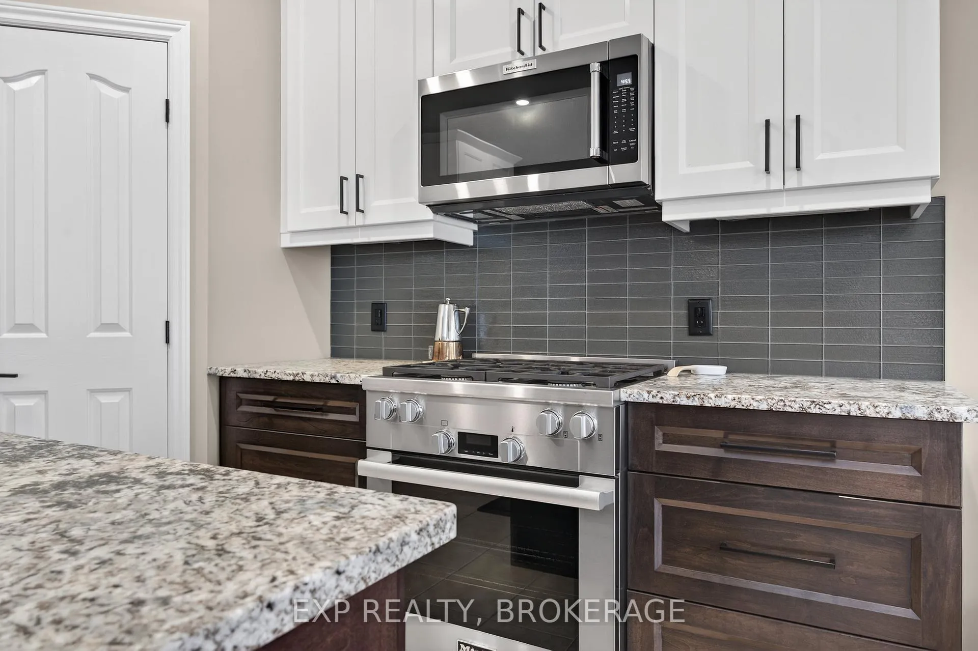Photo 15 of 1418 Stoneridge Drive, Kingston, City Southwest — HOMEH