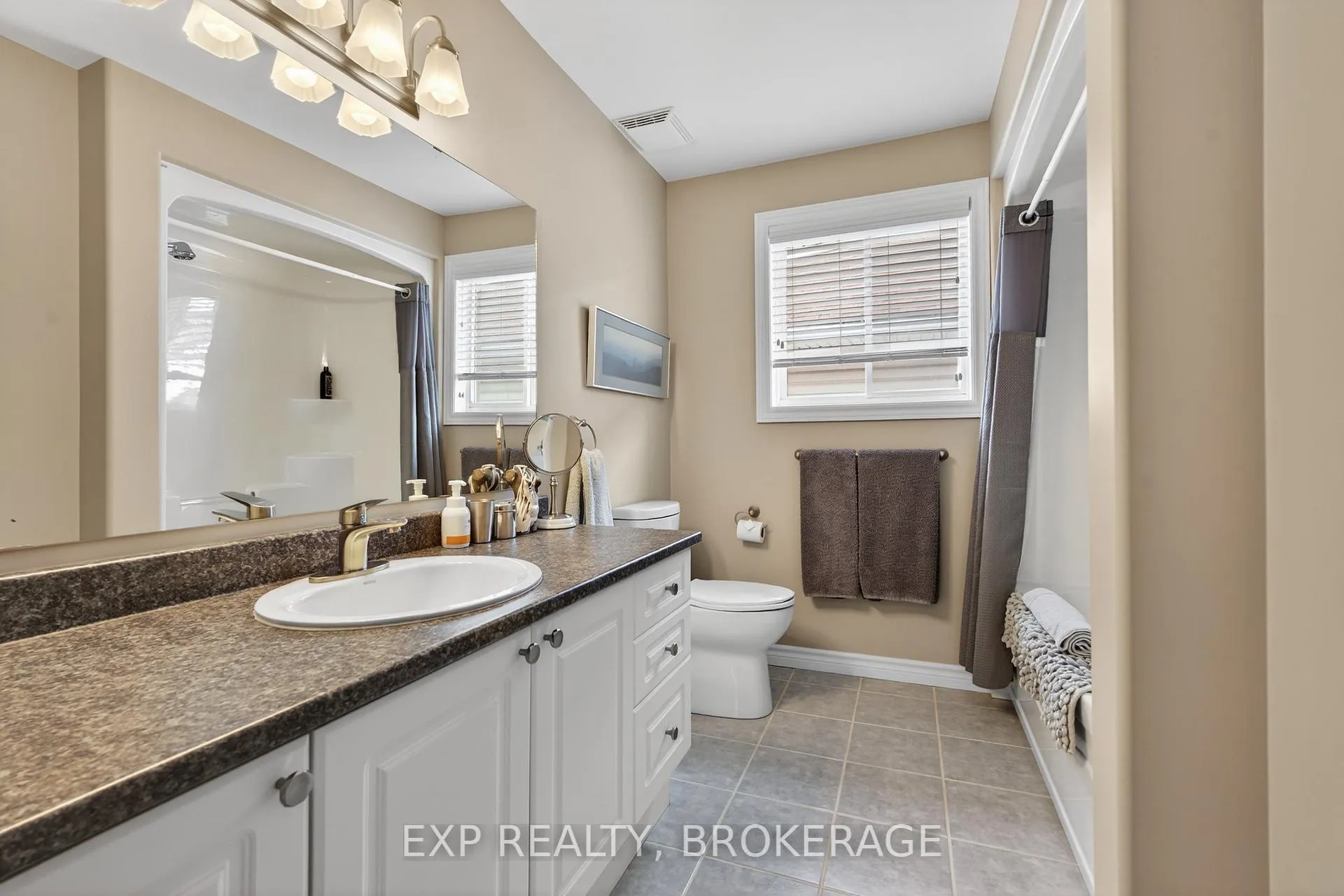 Photo 28 of 1418 Stoneridge Drive, Kingston, City Southwest — HOMEH
