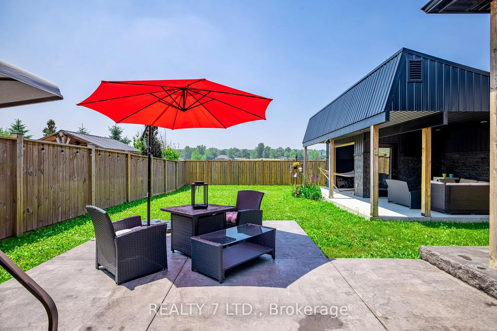 Photo 28 of 128 Susan Drive, Pelham, Fonthill — HOMEH