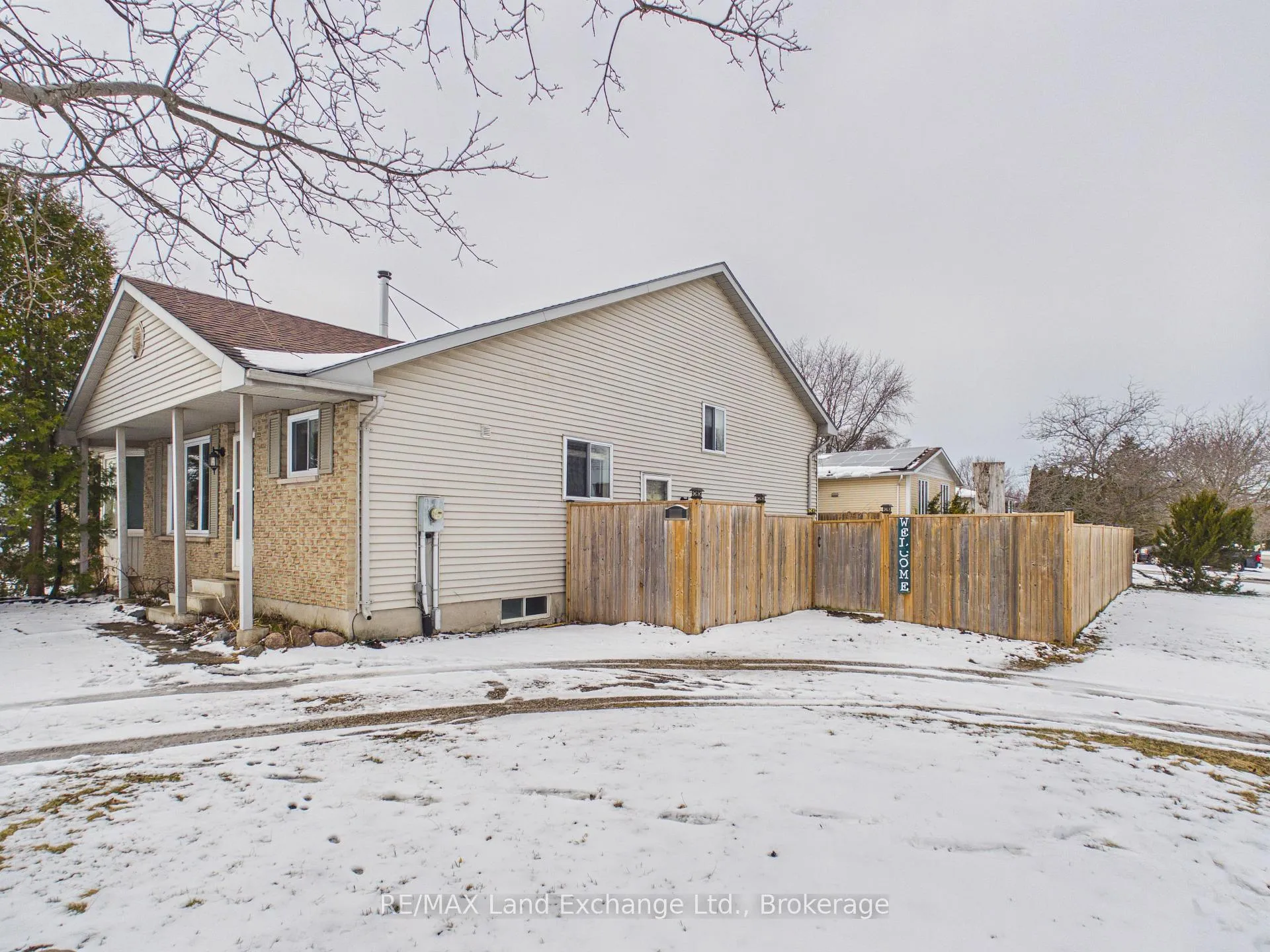 Photo 2 of 655 Hunter Street, Kincardine — HOMEH