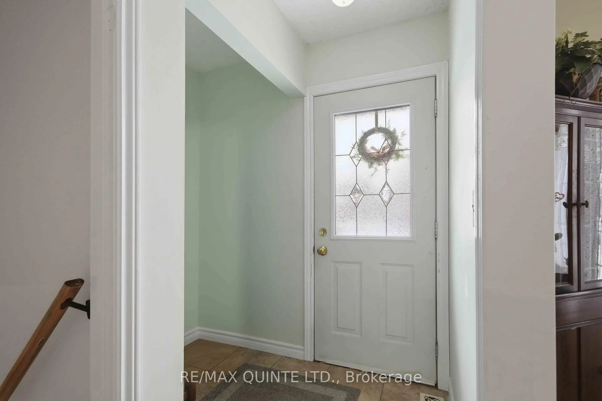 Photo 9 of 527 Montrose Road, Quinte West, Sidney Ward — HOMEH